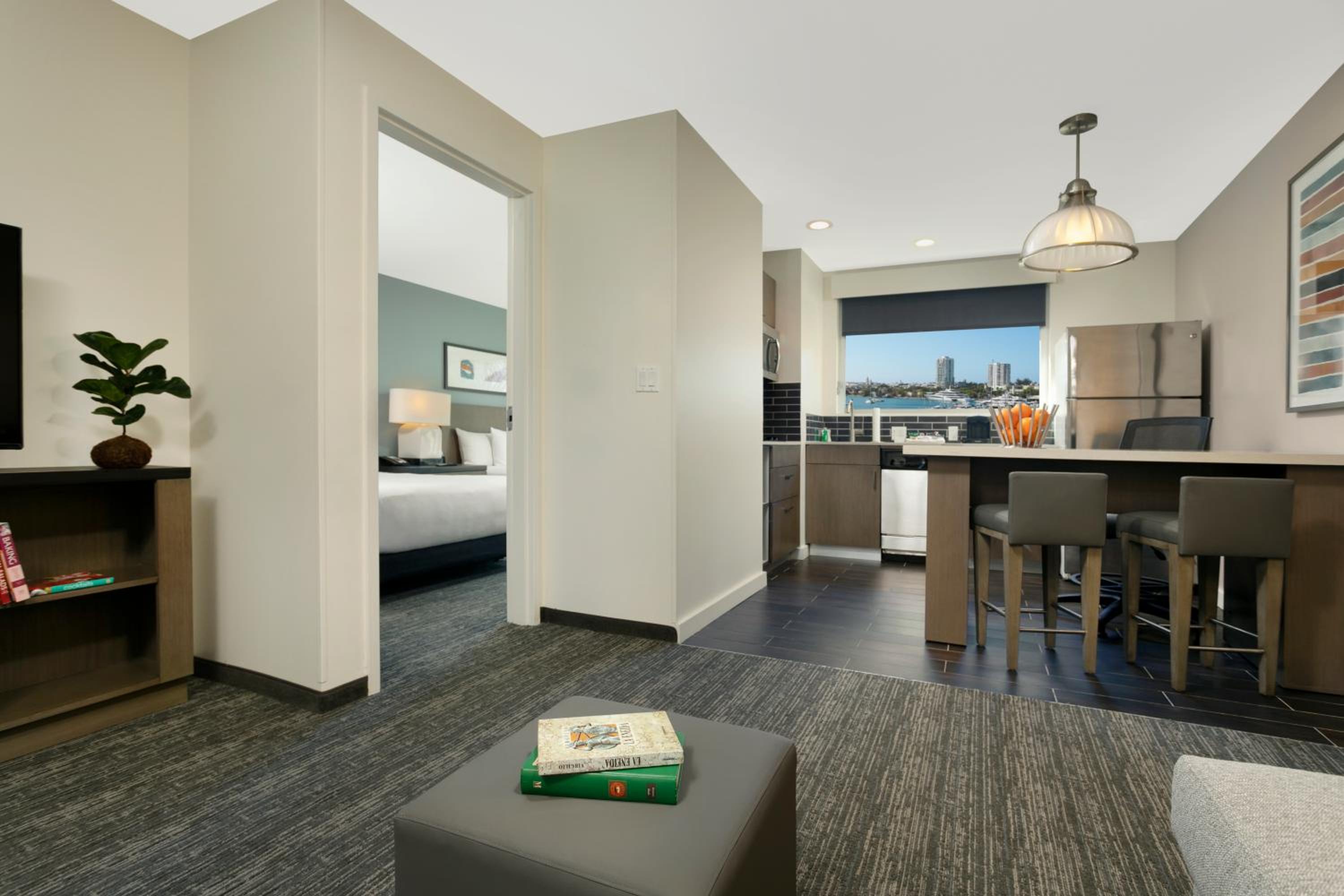 One-Bedroom Suite with Two Queen Beds, Kitchen and Bay View