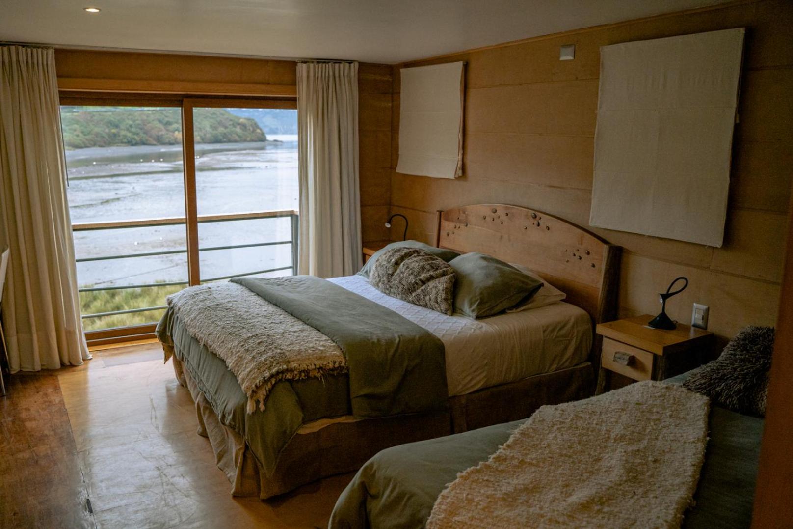 Double Room with Extra Bed and Sea View photo 1