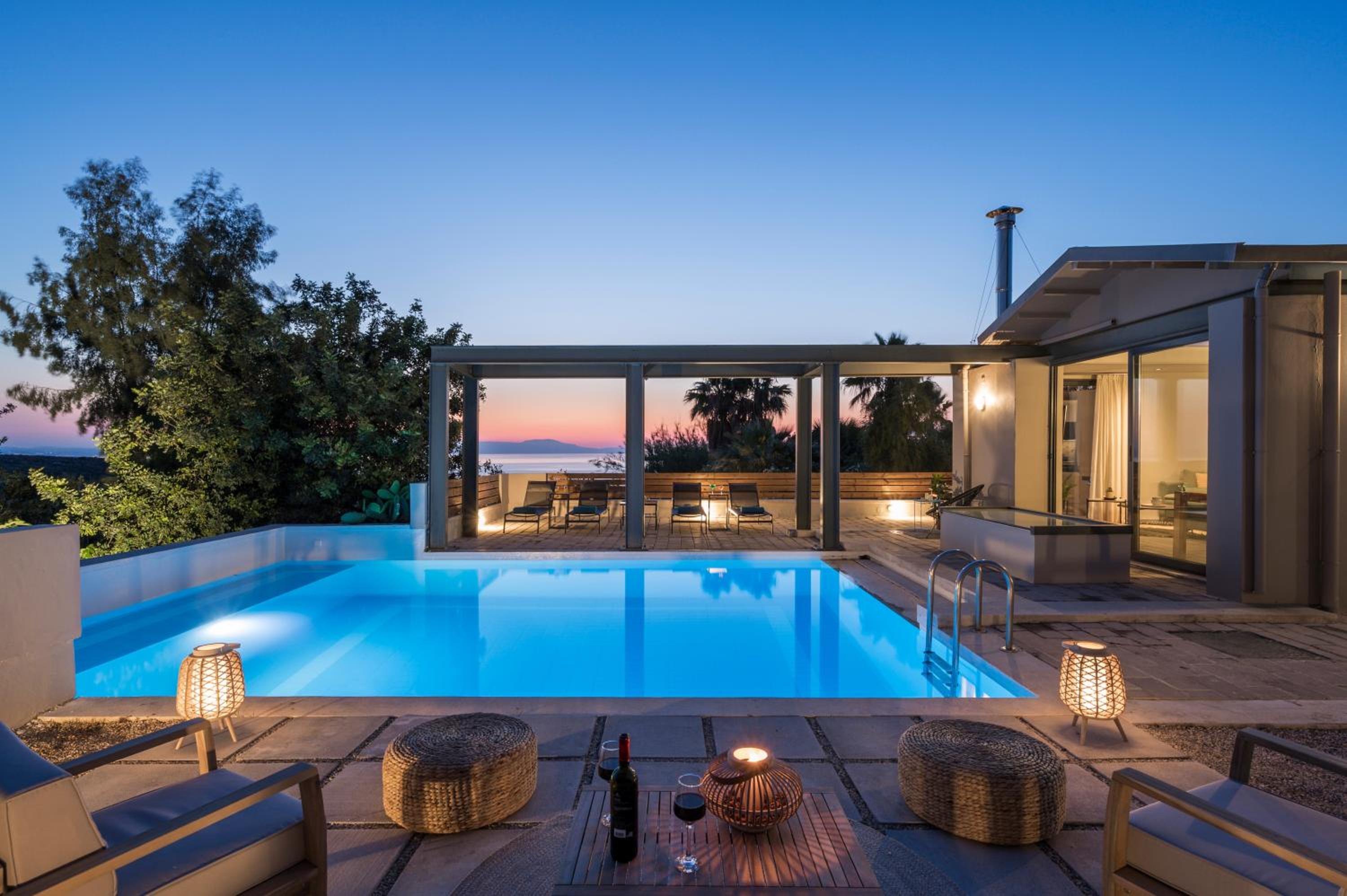Three-Bedroom Villa photo 3