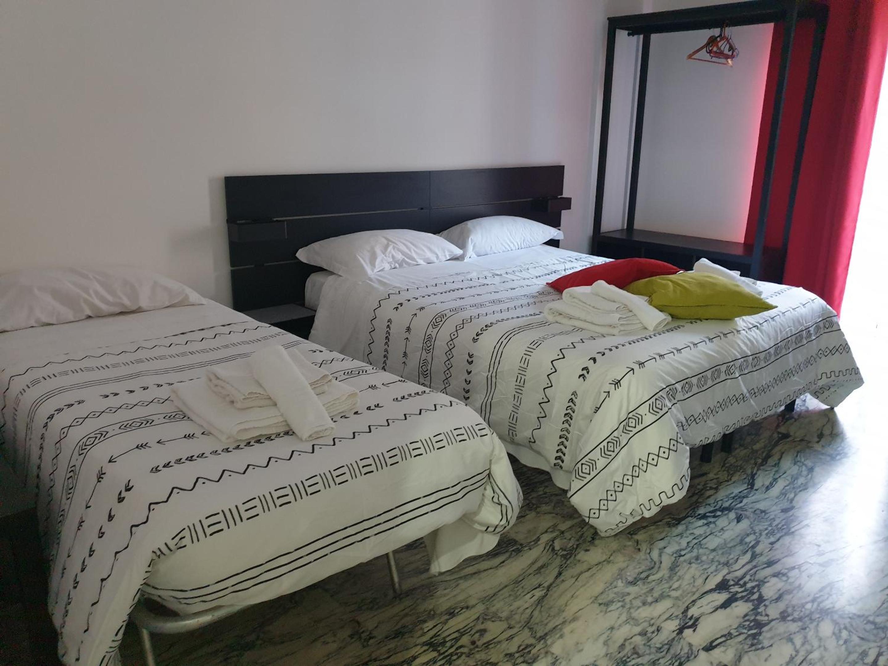 Triple Room with Shared Bathroom photo 3