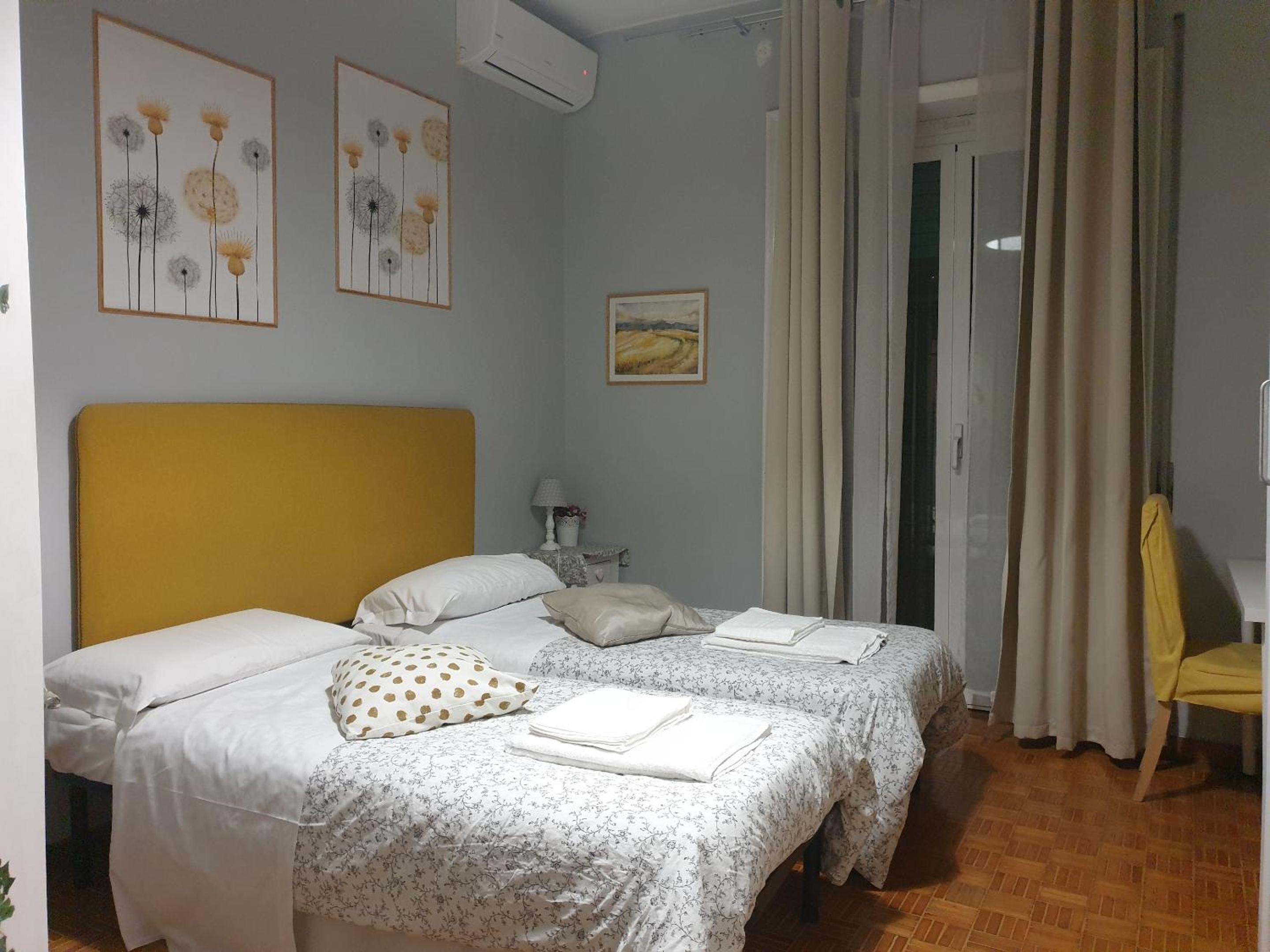 Twin Room with Balcony