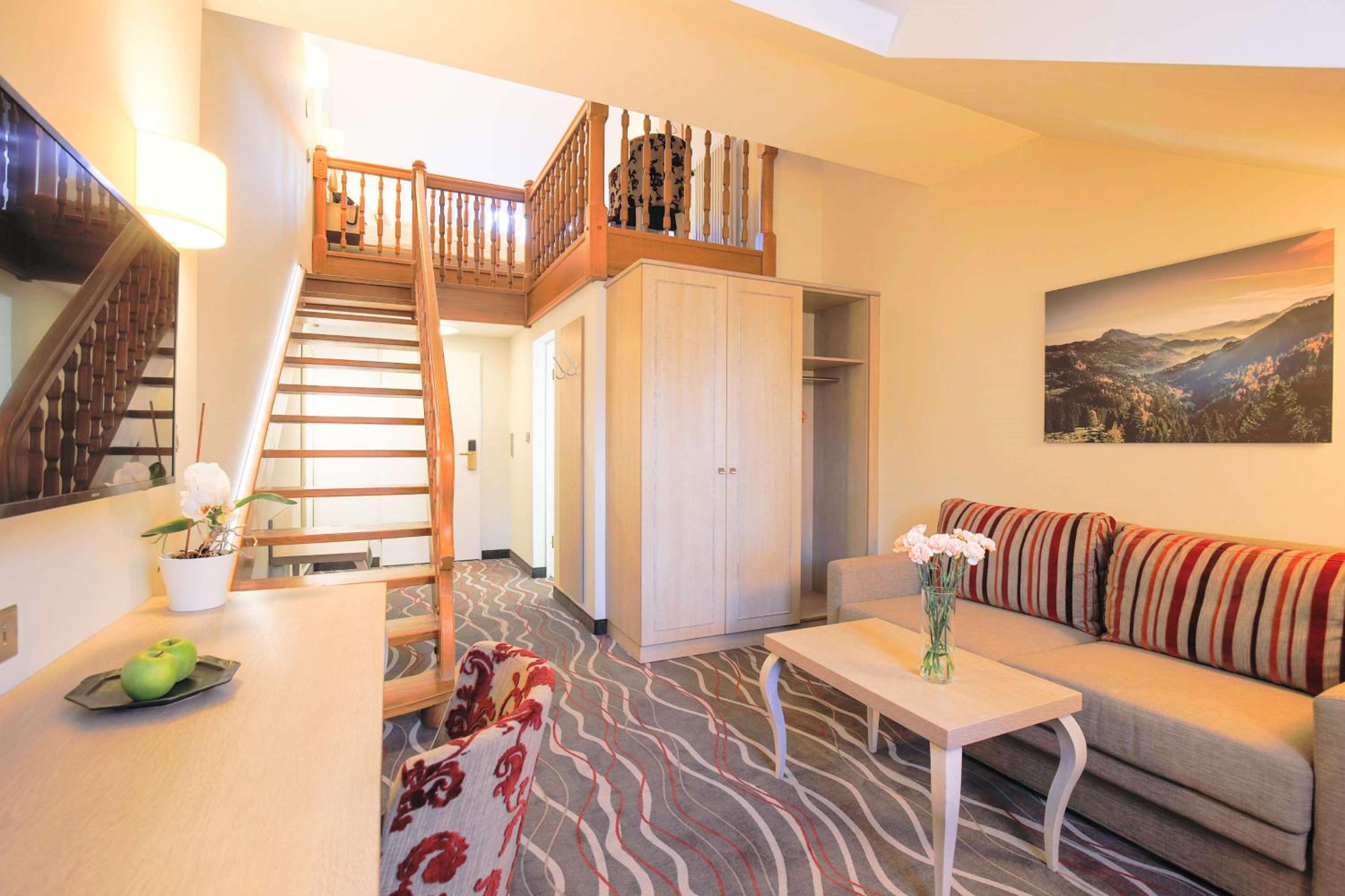 Junior Suite With Air Conditioning - Photo 1
