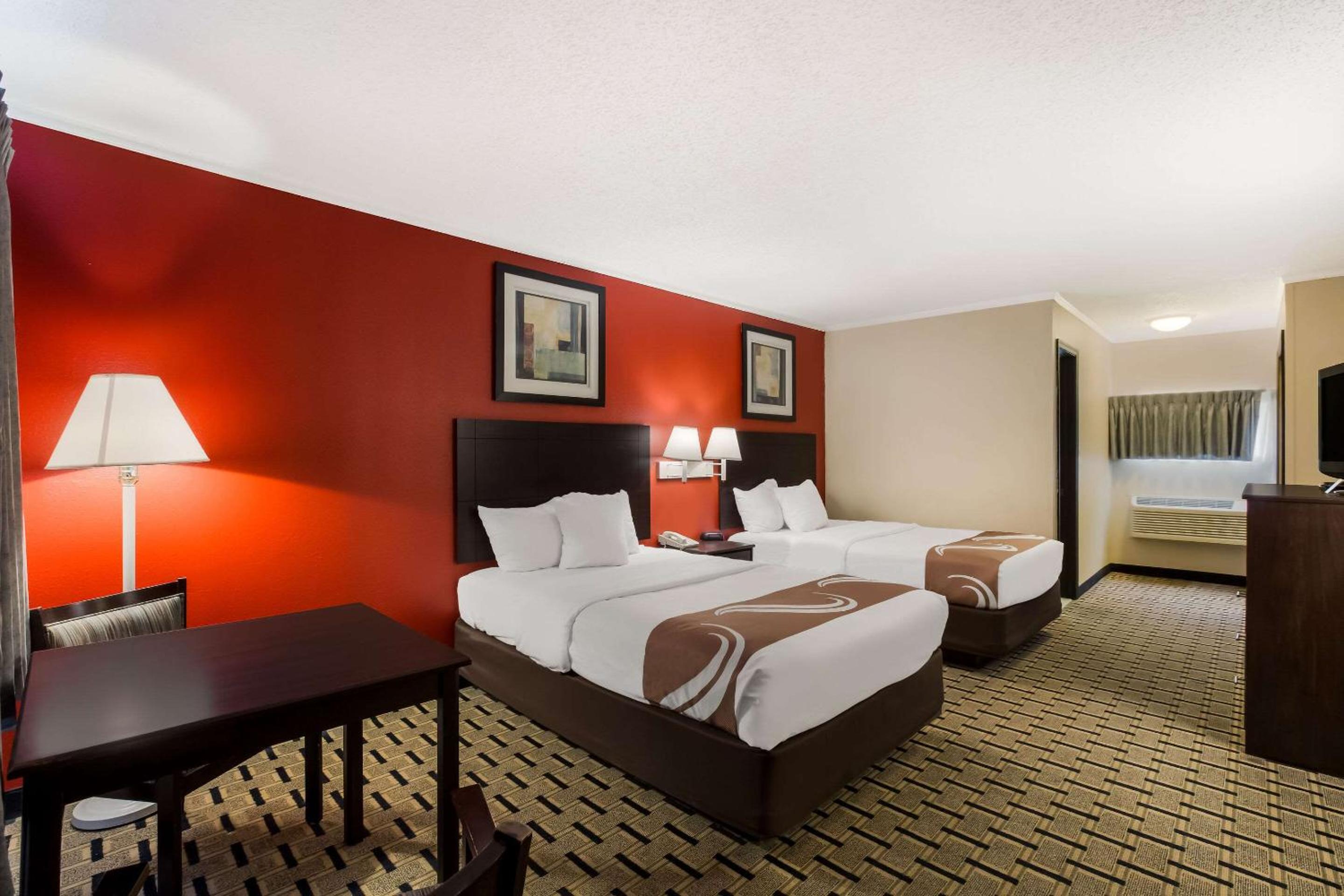 Double Room with Two Double Beds - Non-Smoking - Photo 1