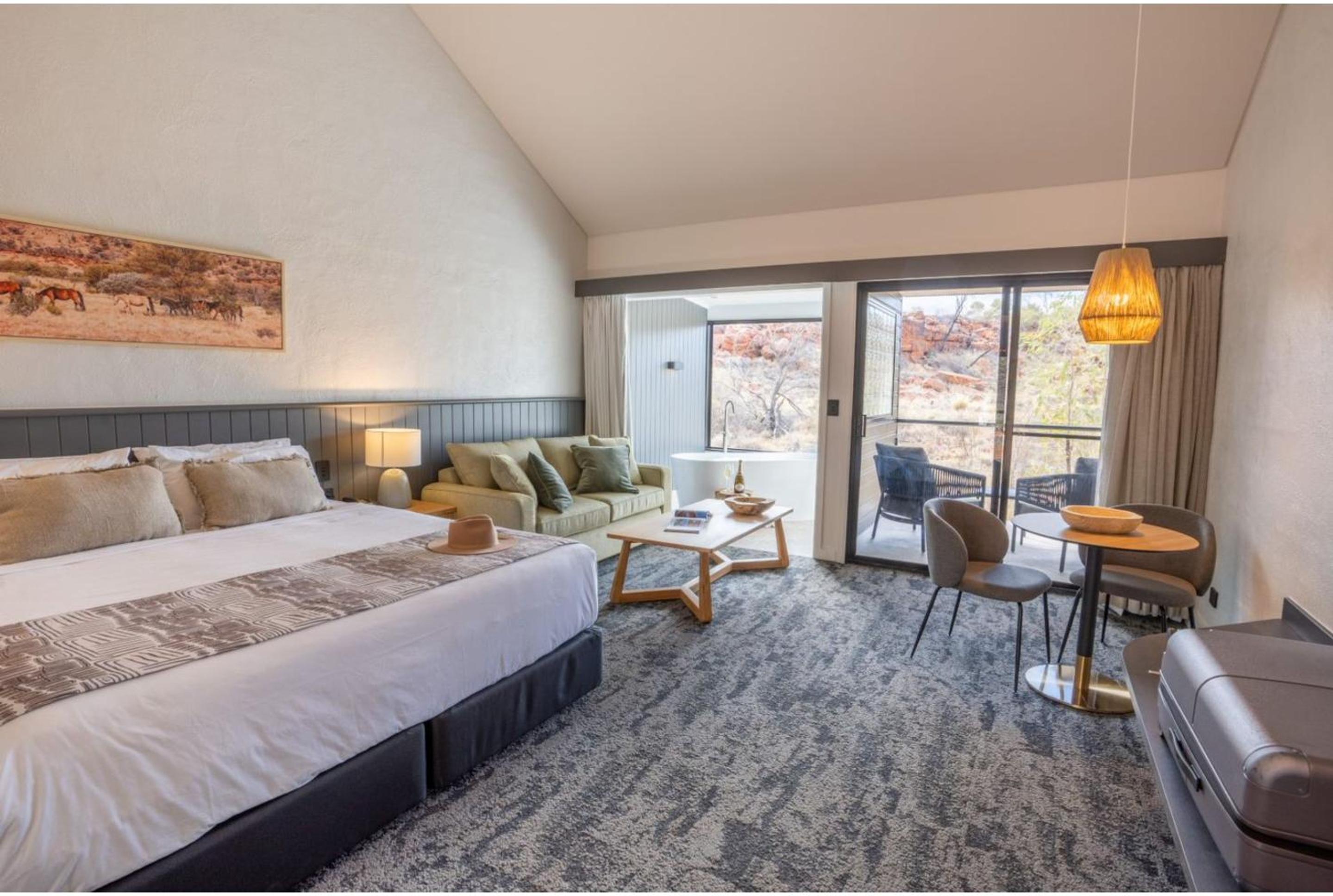 Deluxe Room - Photo 1