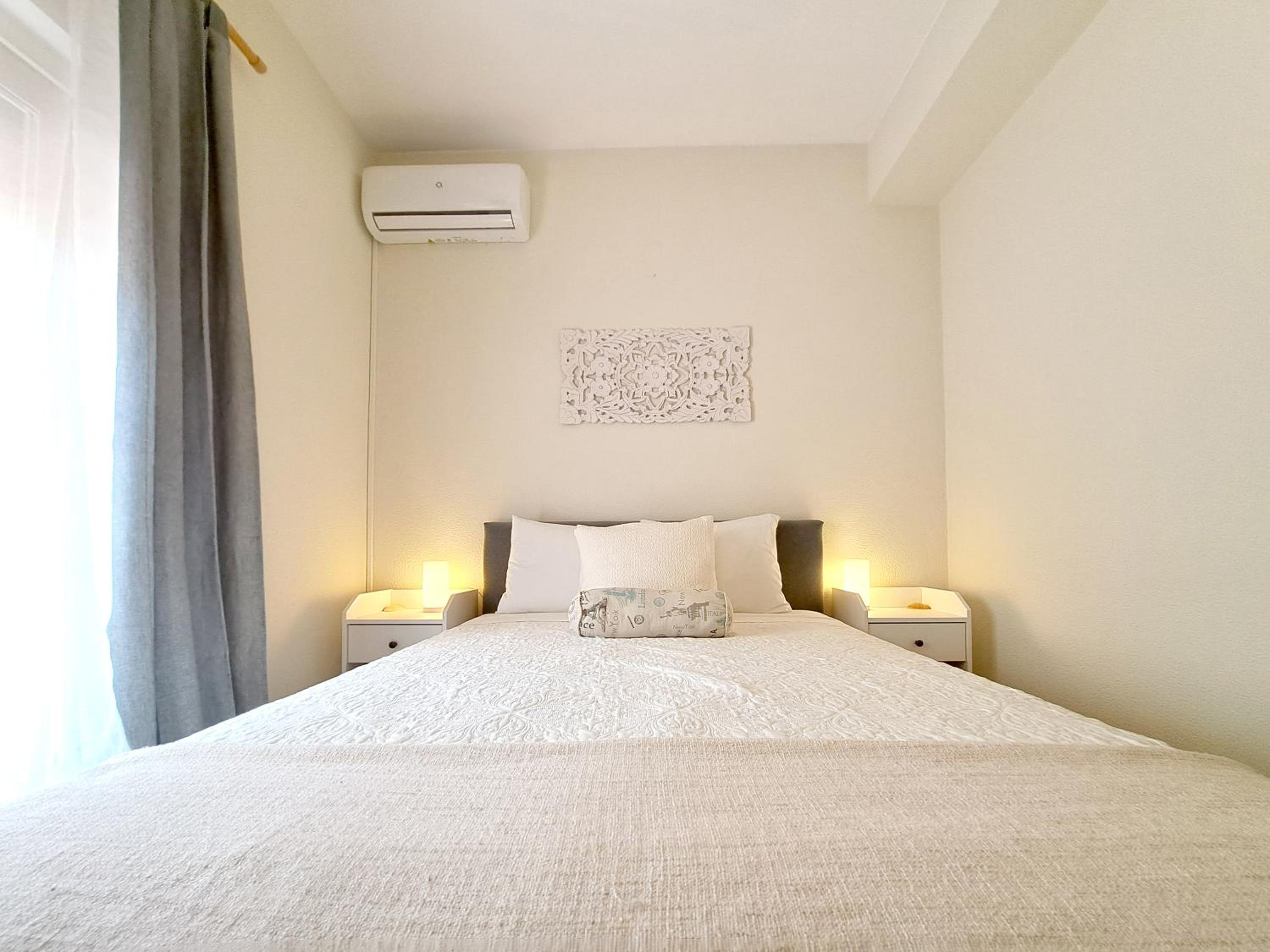 Double Room with Shared Bathroom photo 3
