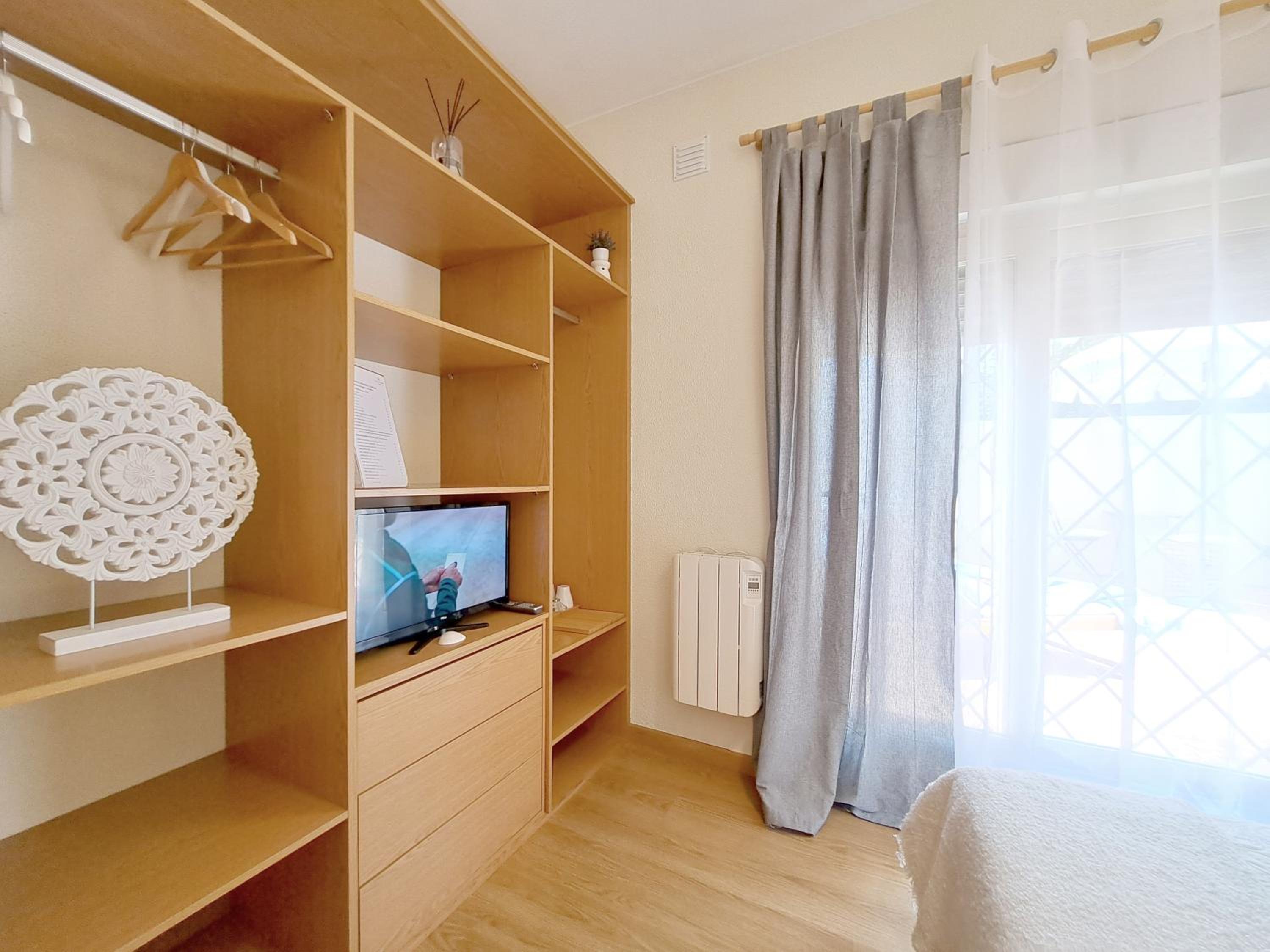 Double Room with Shared Bathroom photo 1