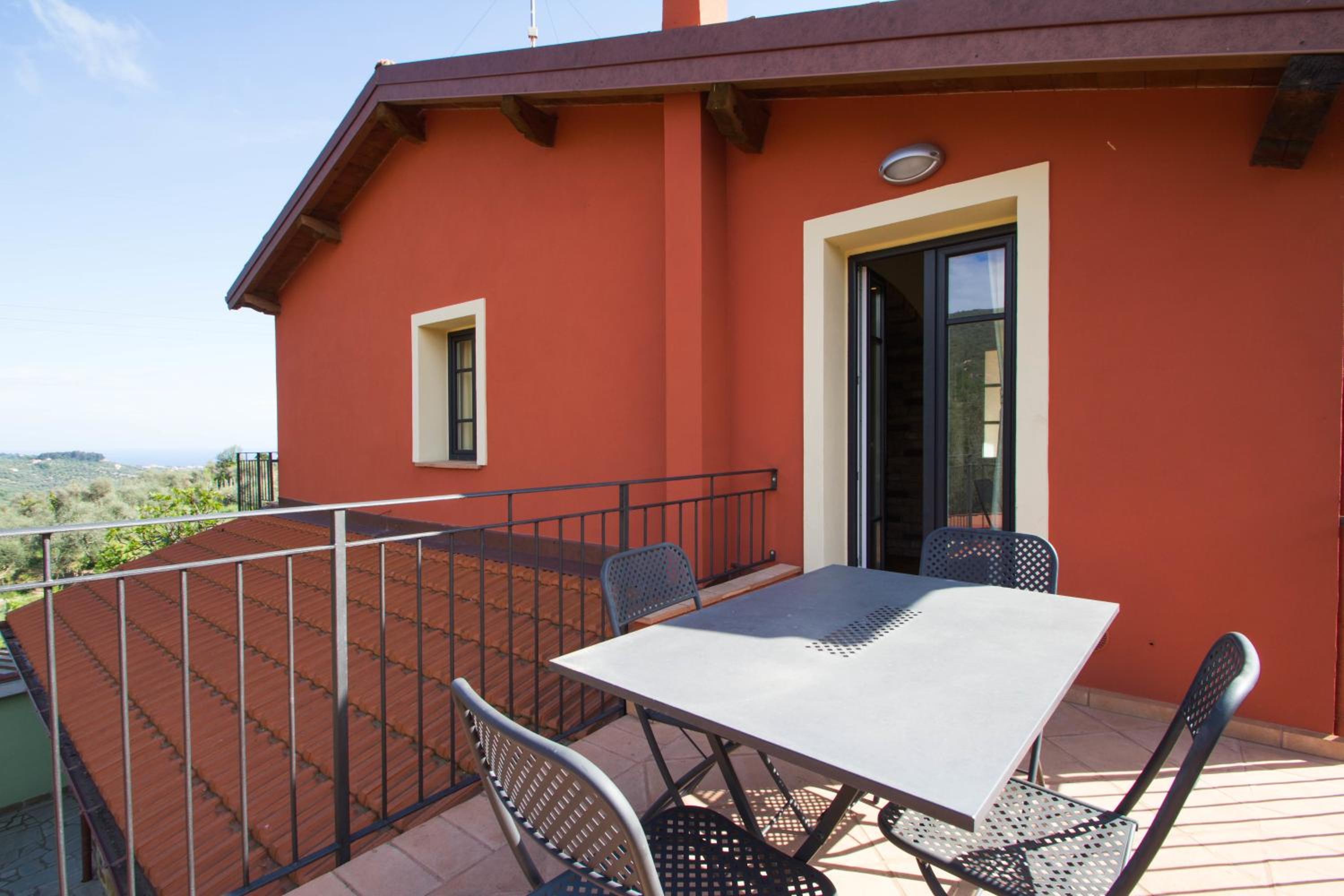 Villa photo 3