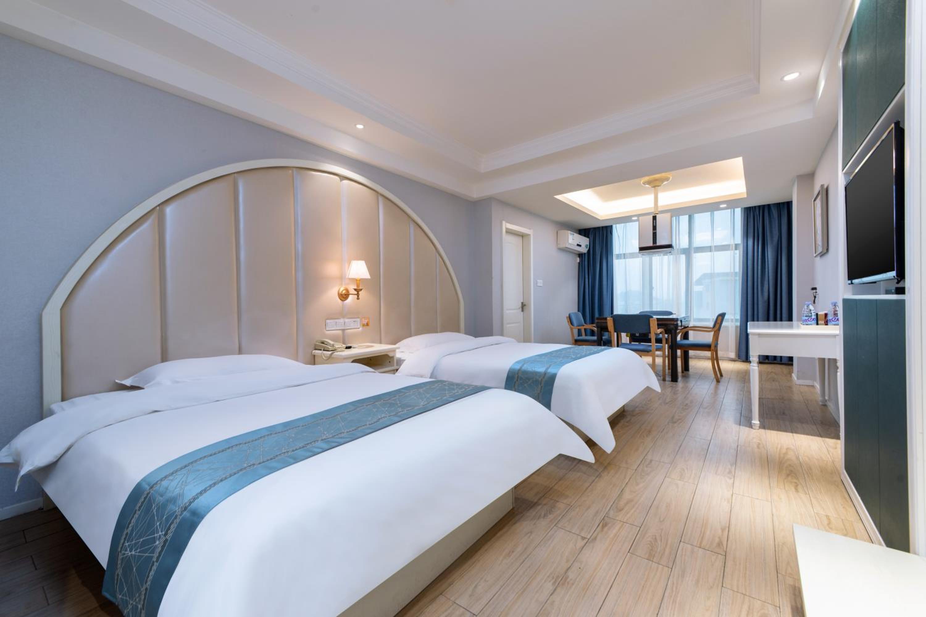 Twin Room with Theme
