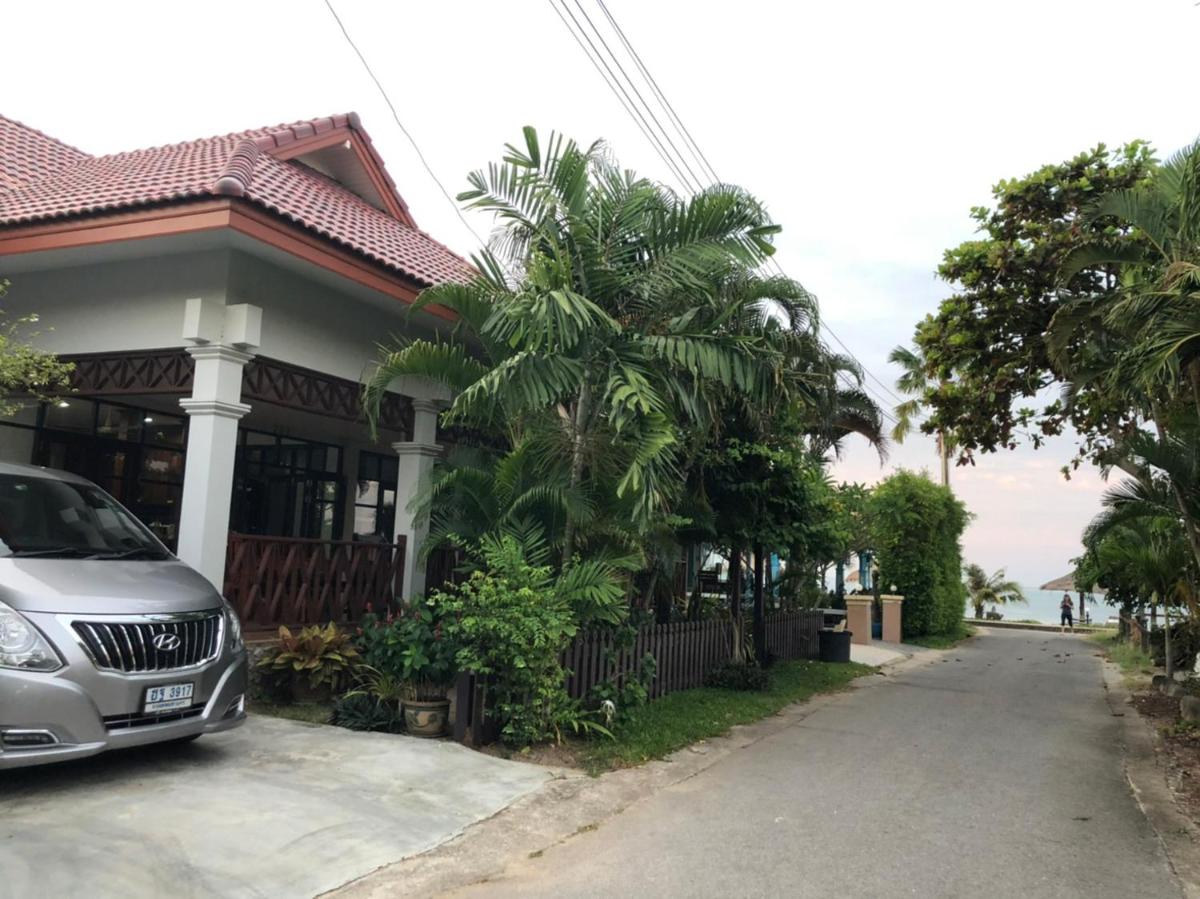 Three-Bedroom House - Photo 13
