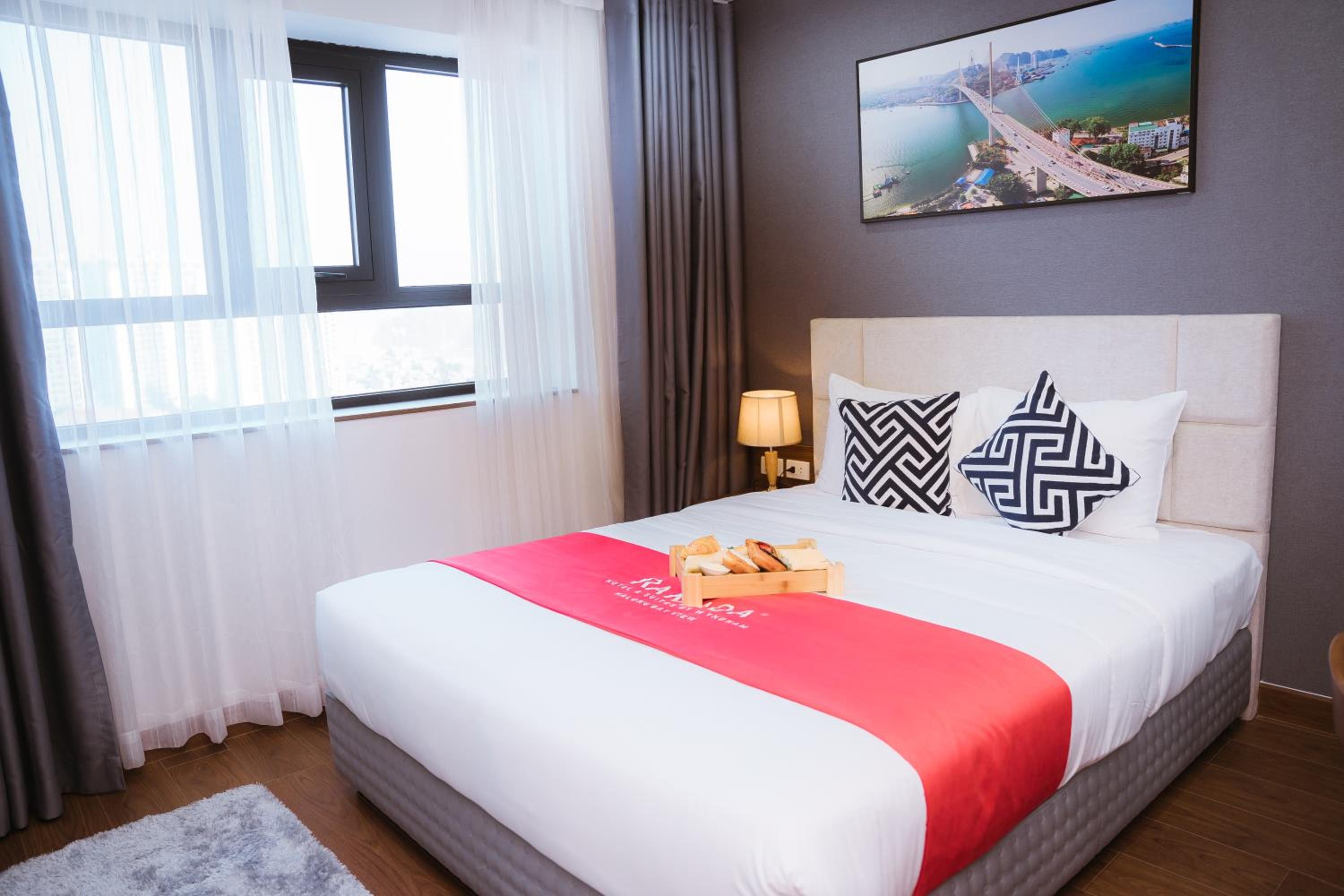 Two-Bedroom Deluxe Suite - Non-Smoking