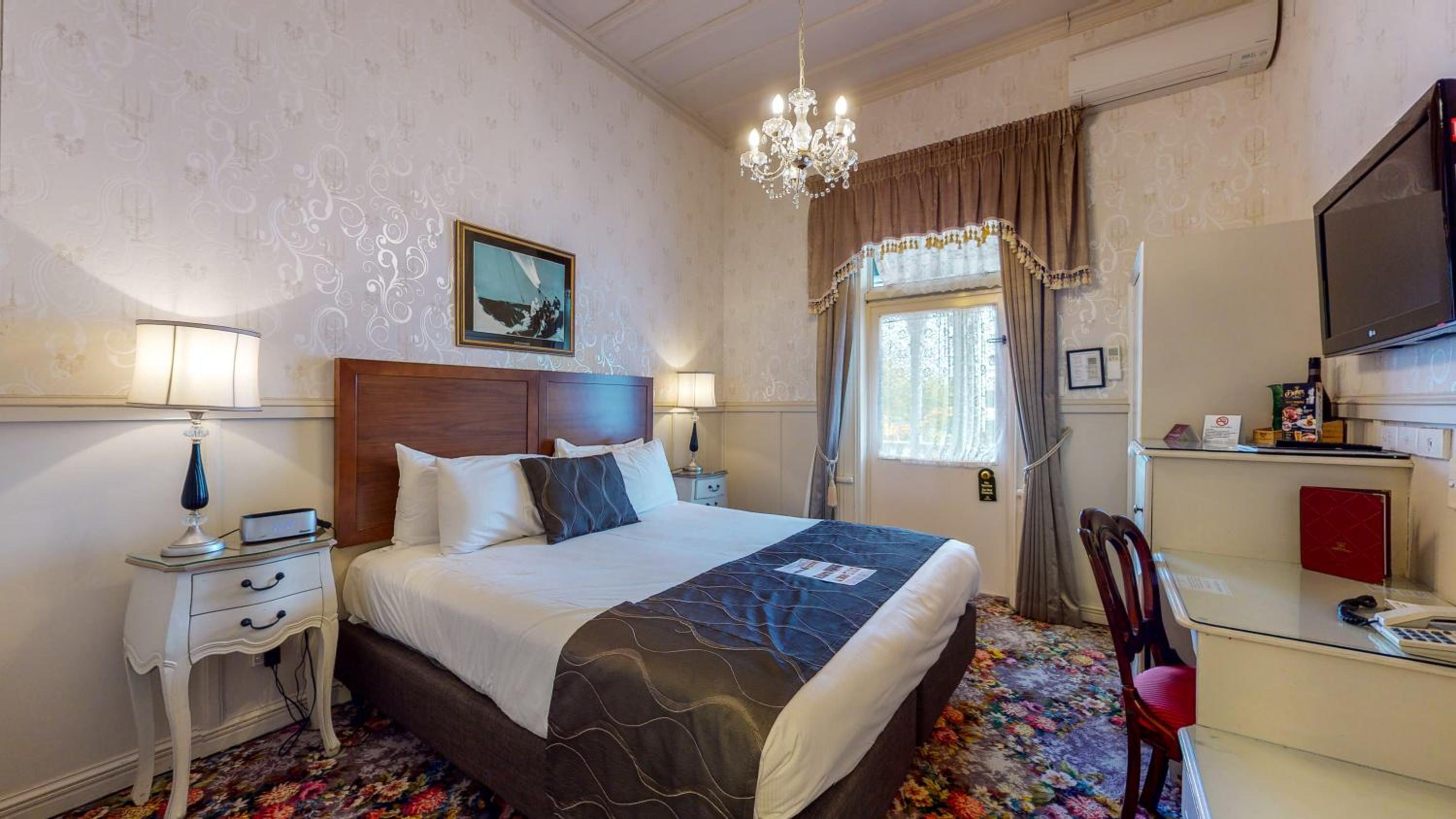 Available room