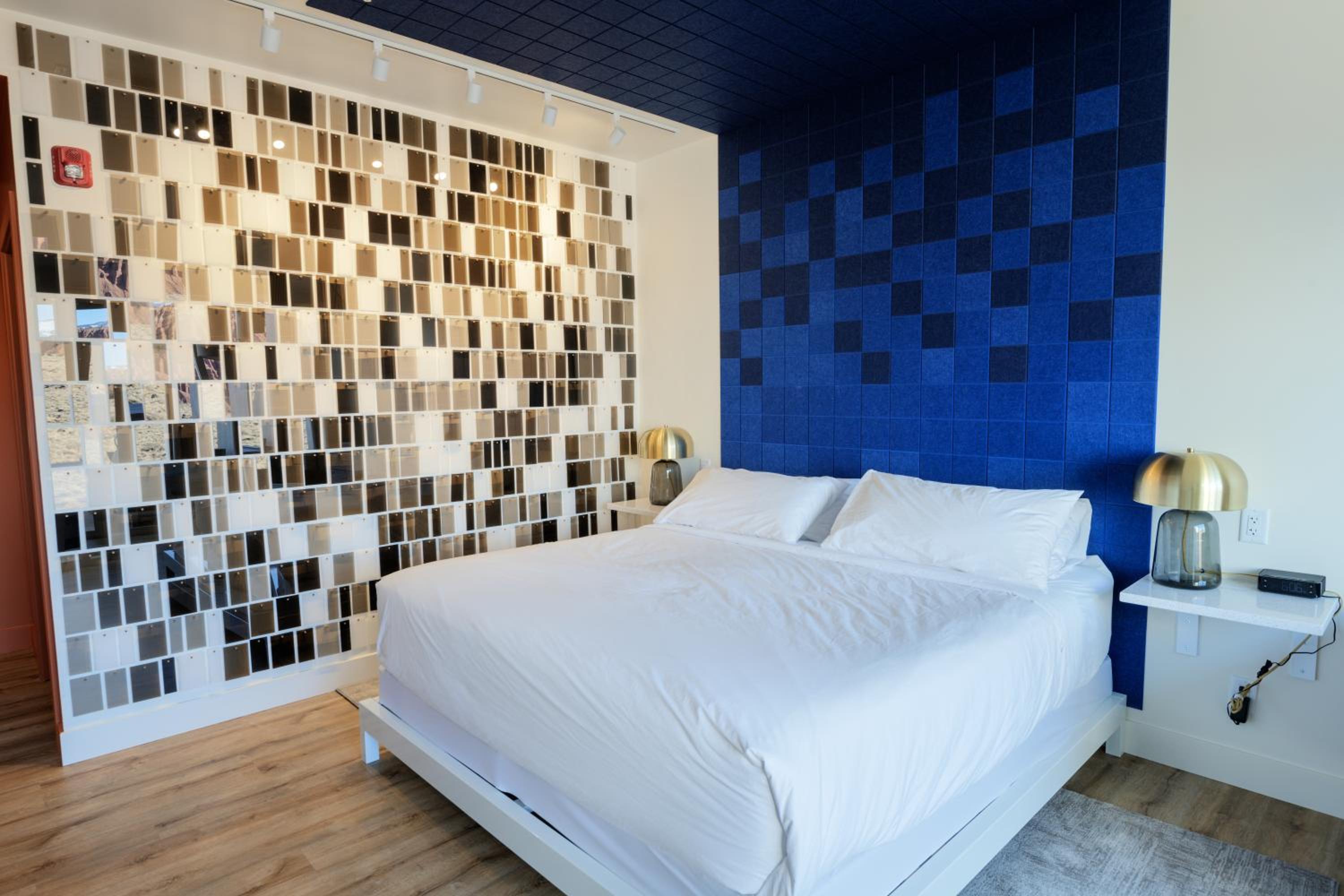Superior King Room - Photo 2