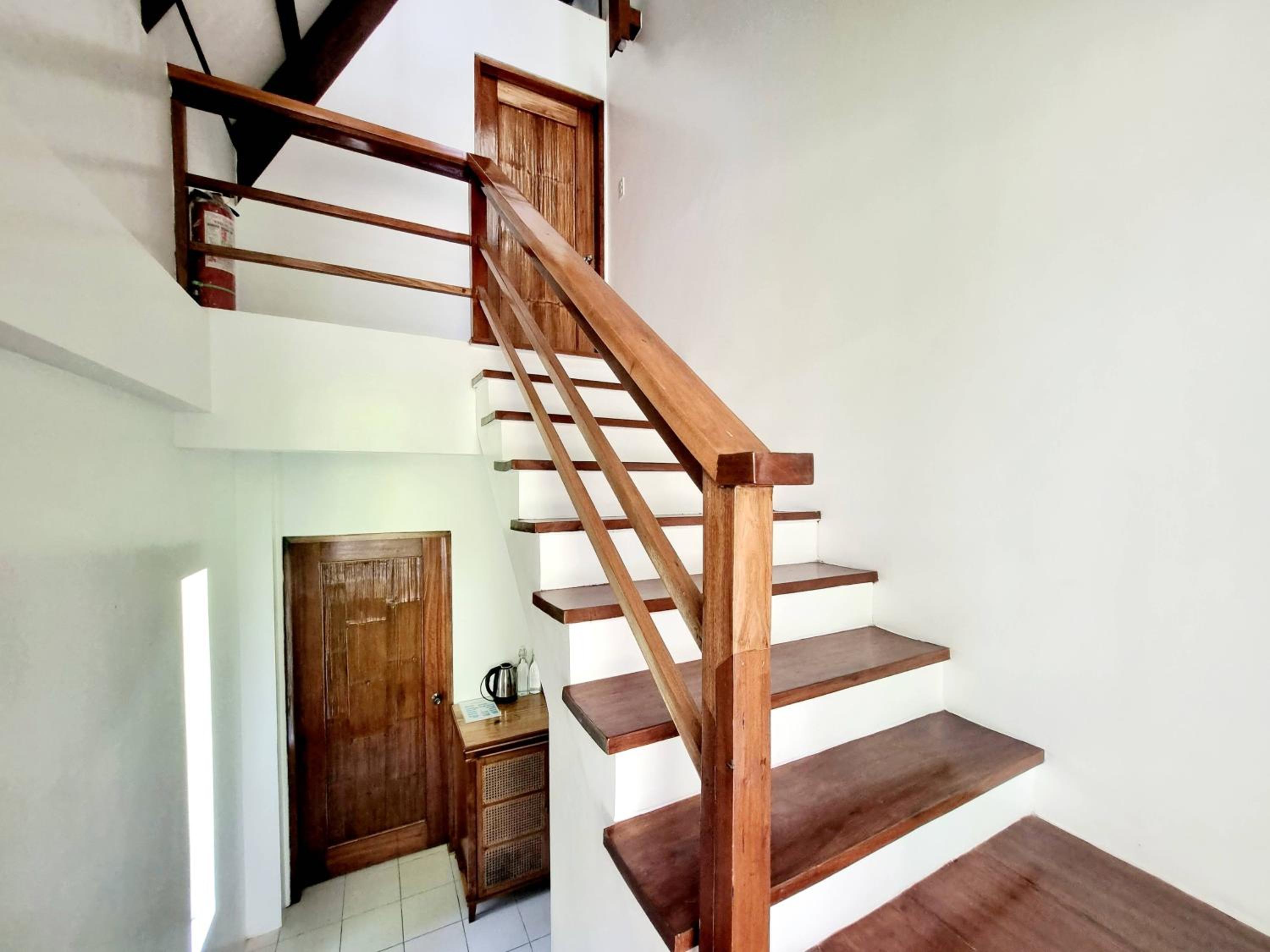 Villa with Sea View - Photo 5