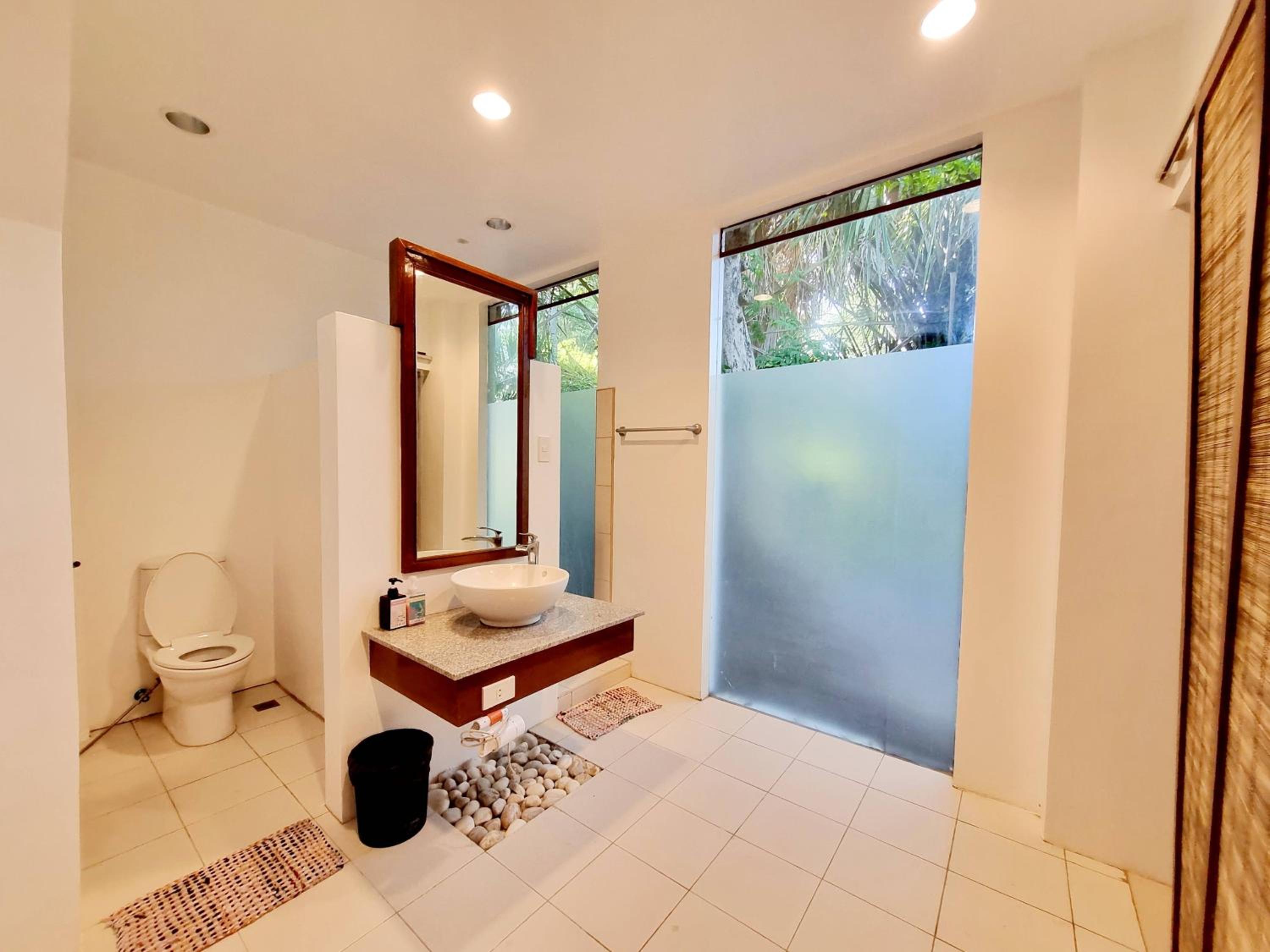 Two-Bedroom Villa - Photo 9
