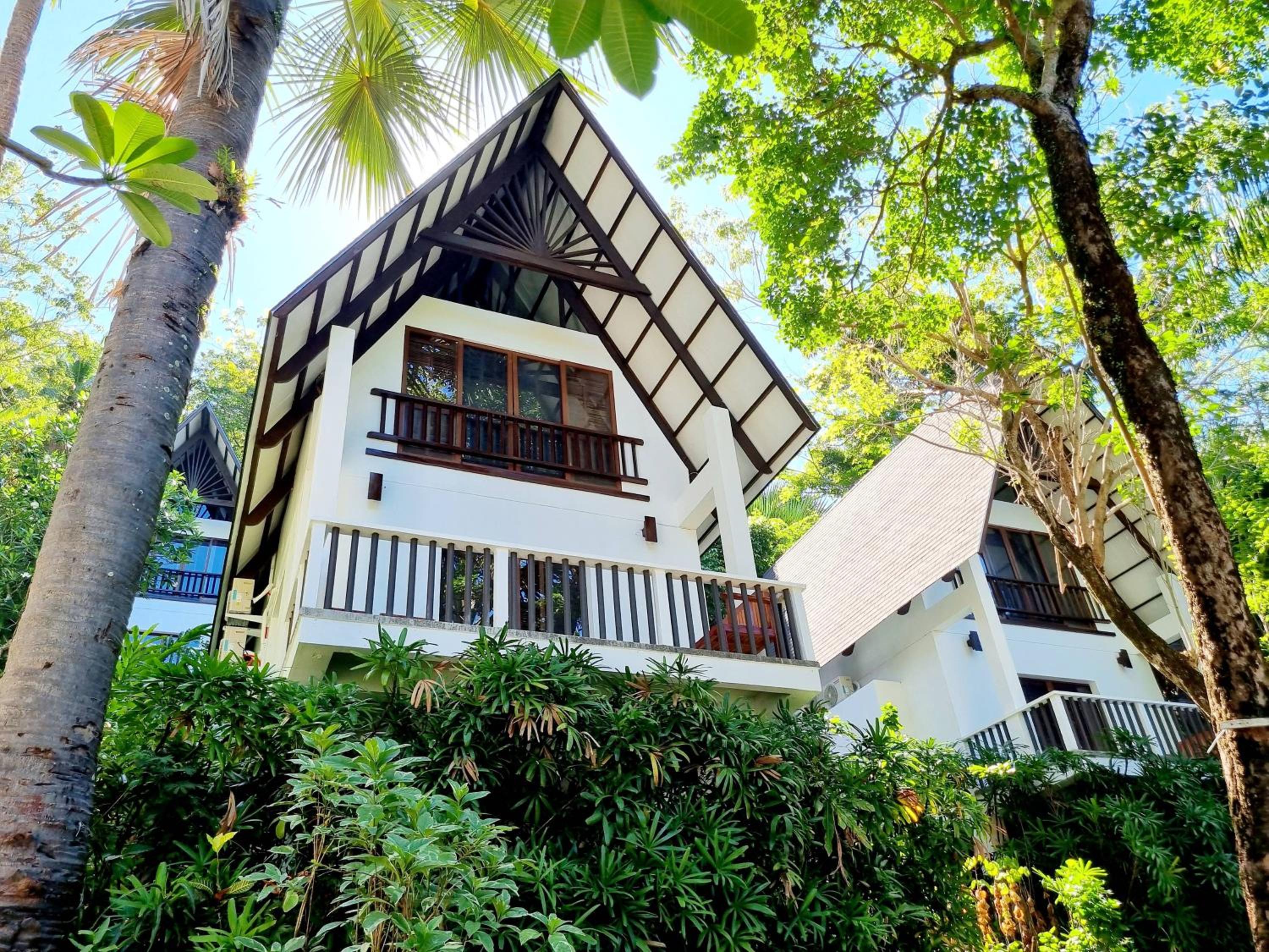 Two-Bedroom Villa - Photo 11