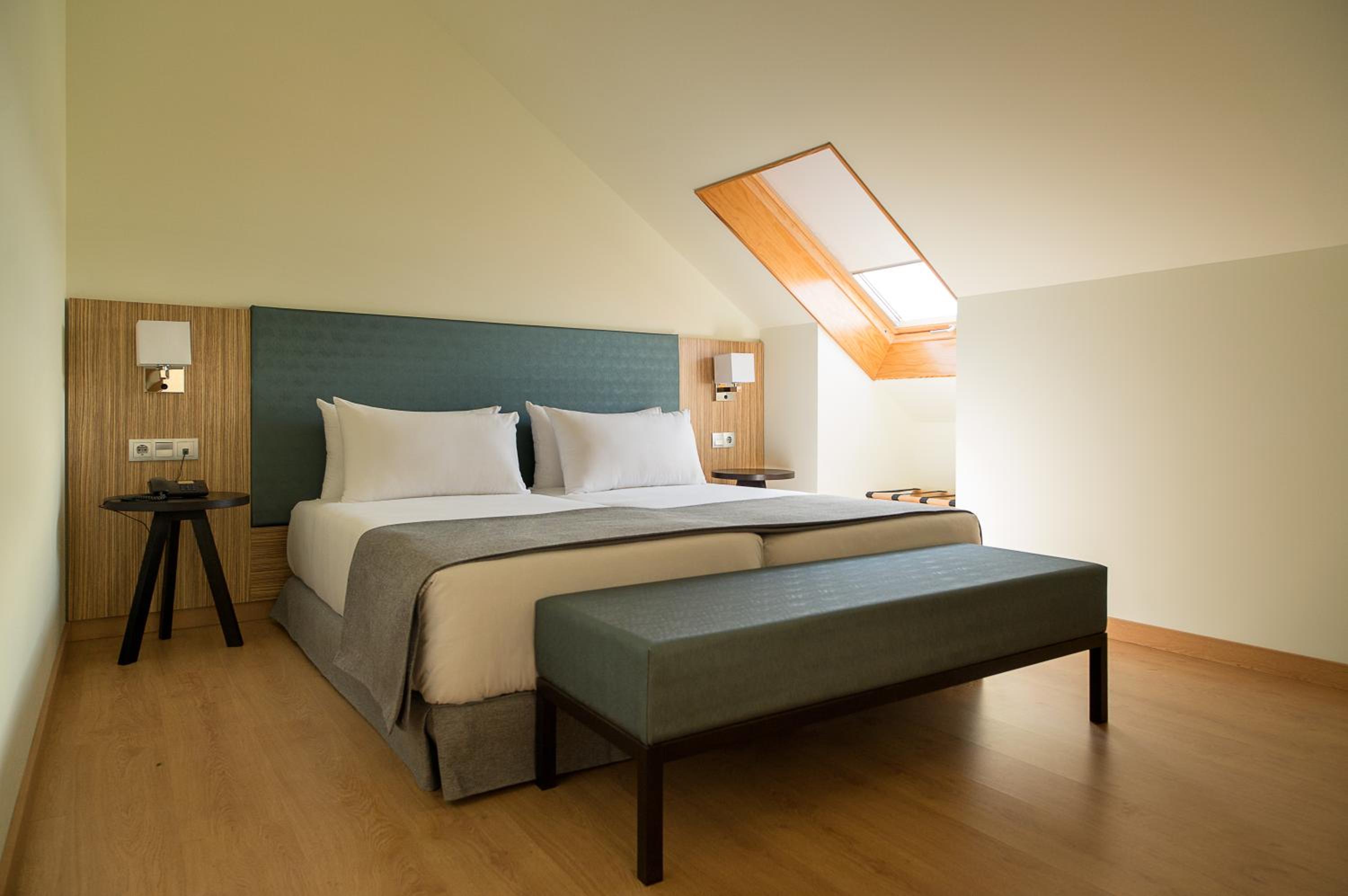 Standard Twin Room with Sea View photo 2