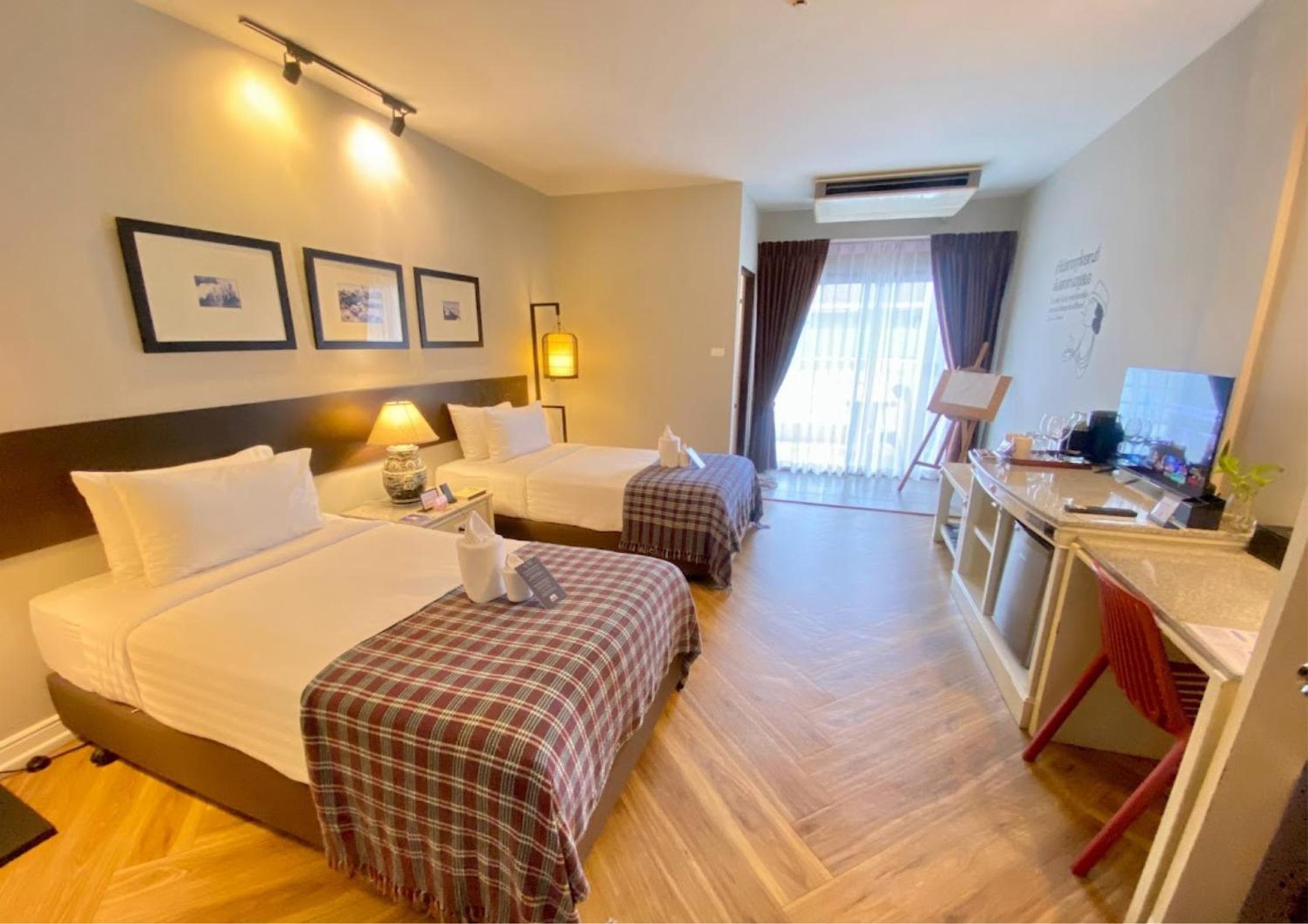 Deluxe Twin Room