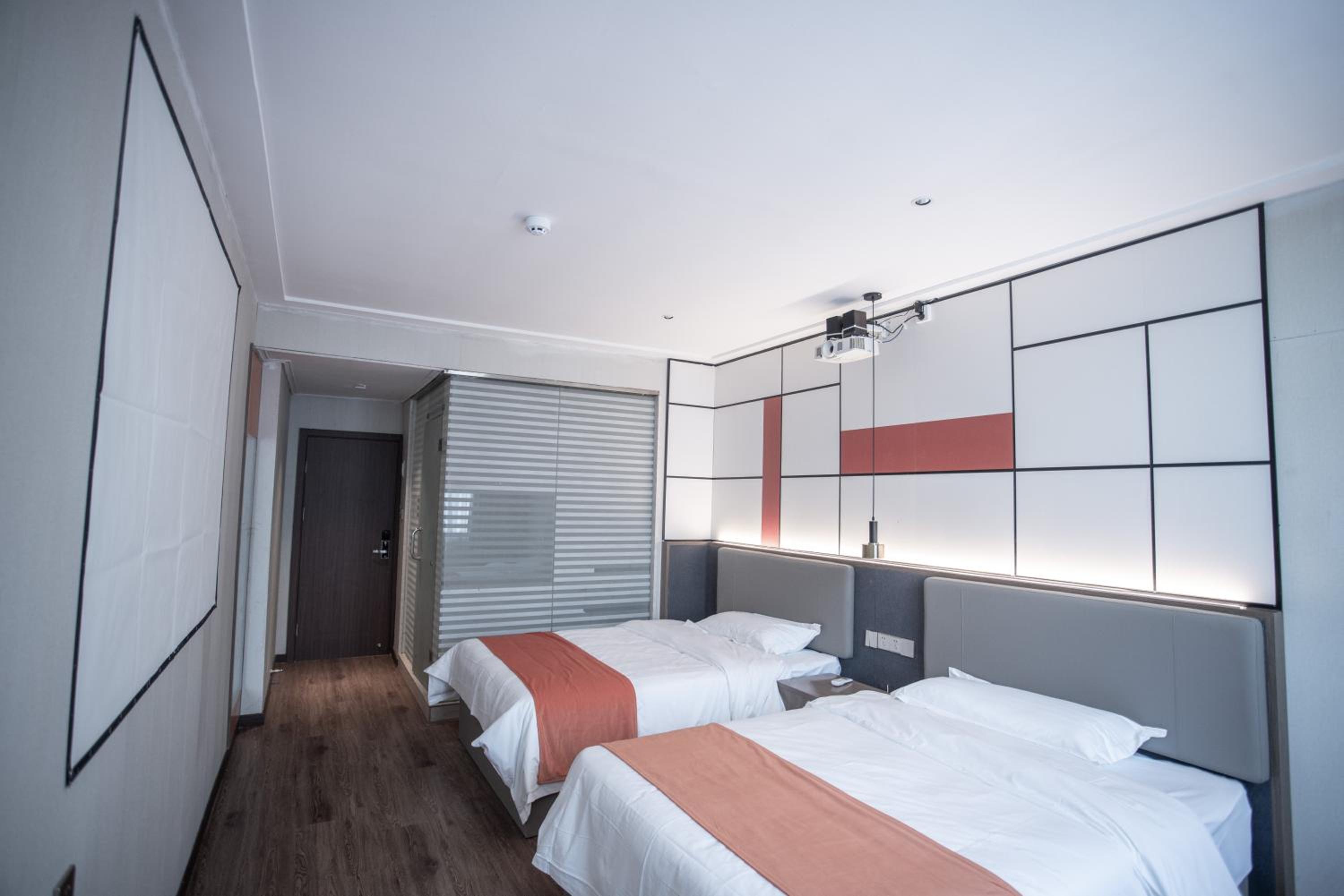 Funny Twin Room with Cinema  photo 1