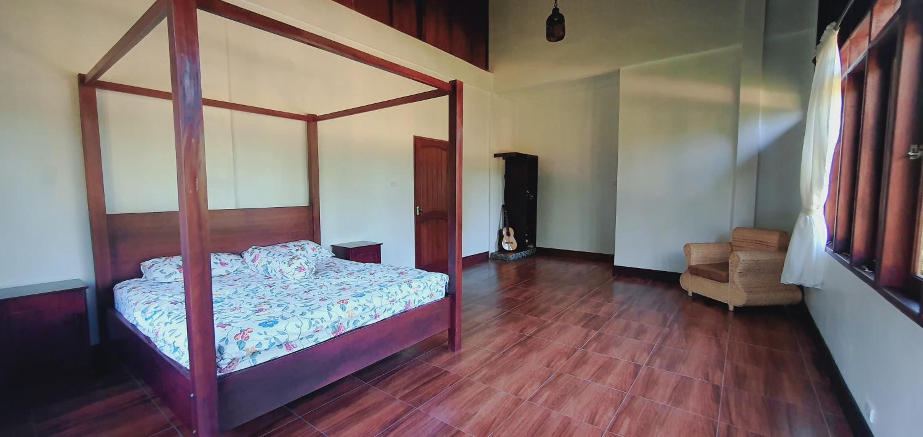 Deluxe King Room photo 1