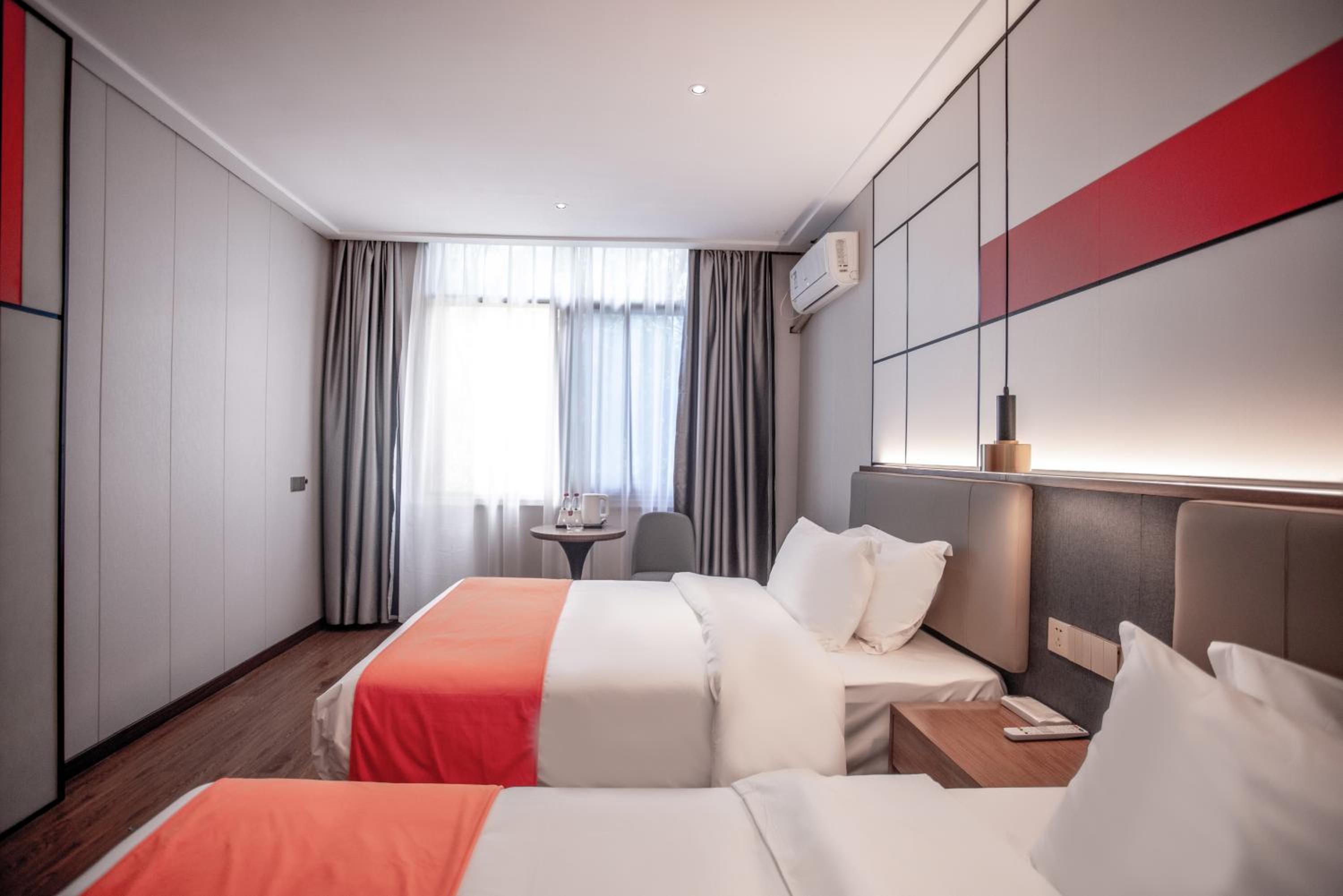 Superior Twin Room photo 1