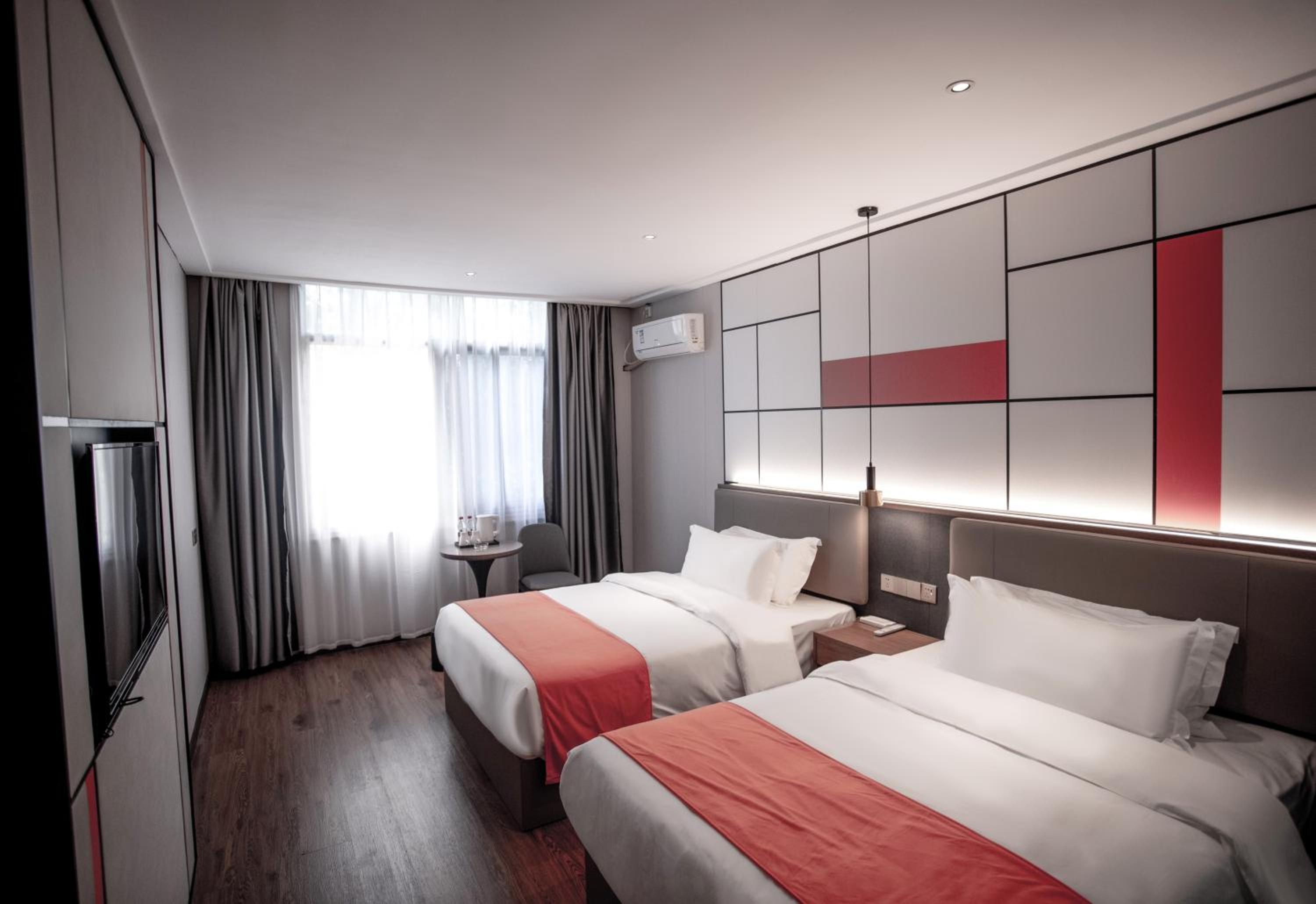 Fashion Twin Room photo 1
