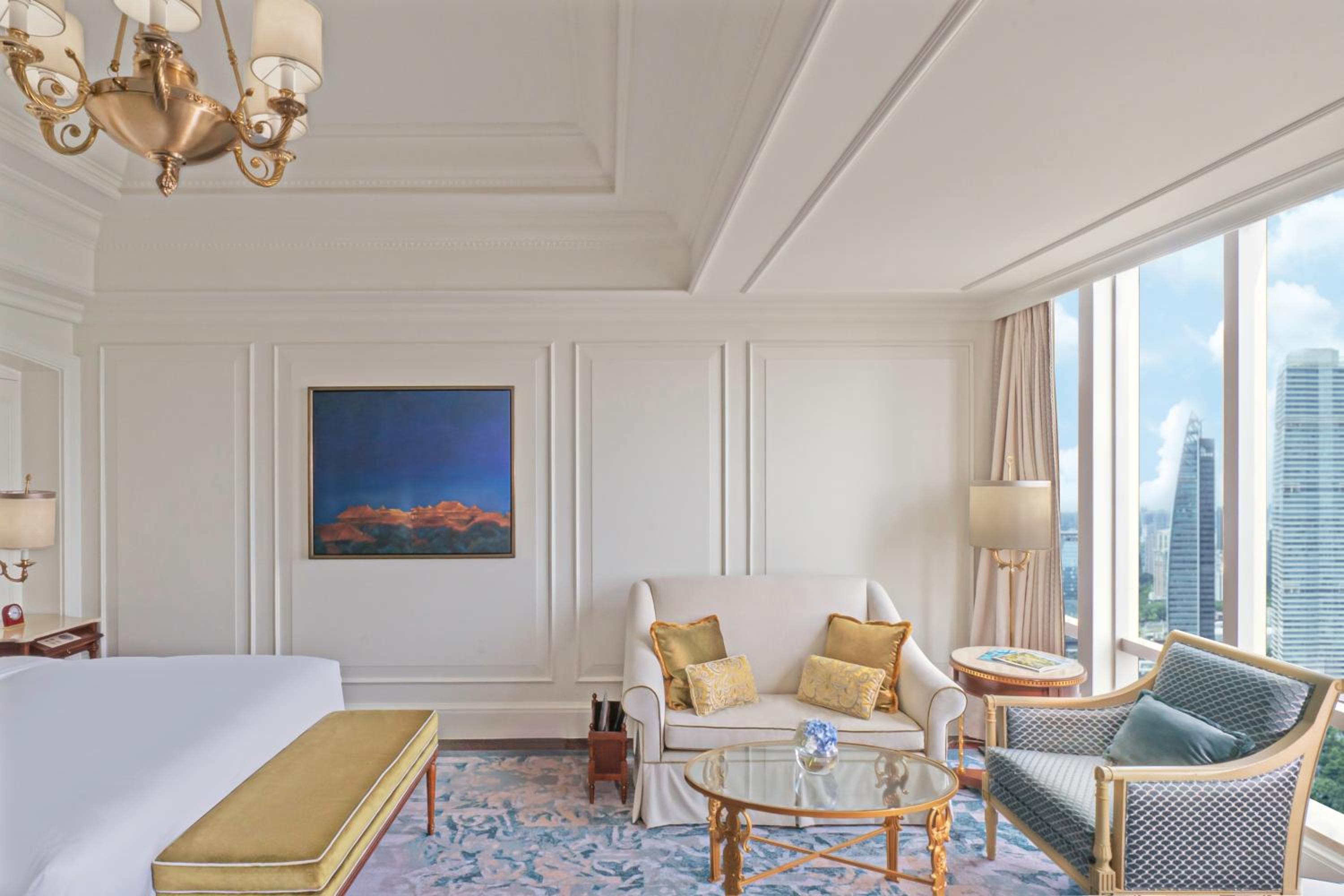 Deluxe King Room - Photo 1
