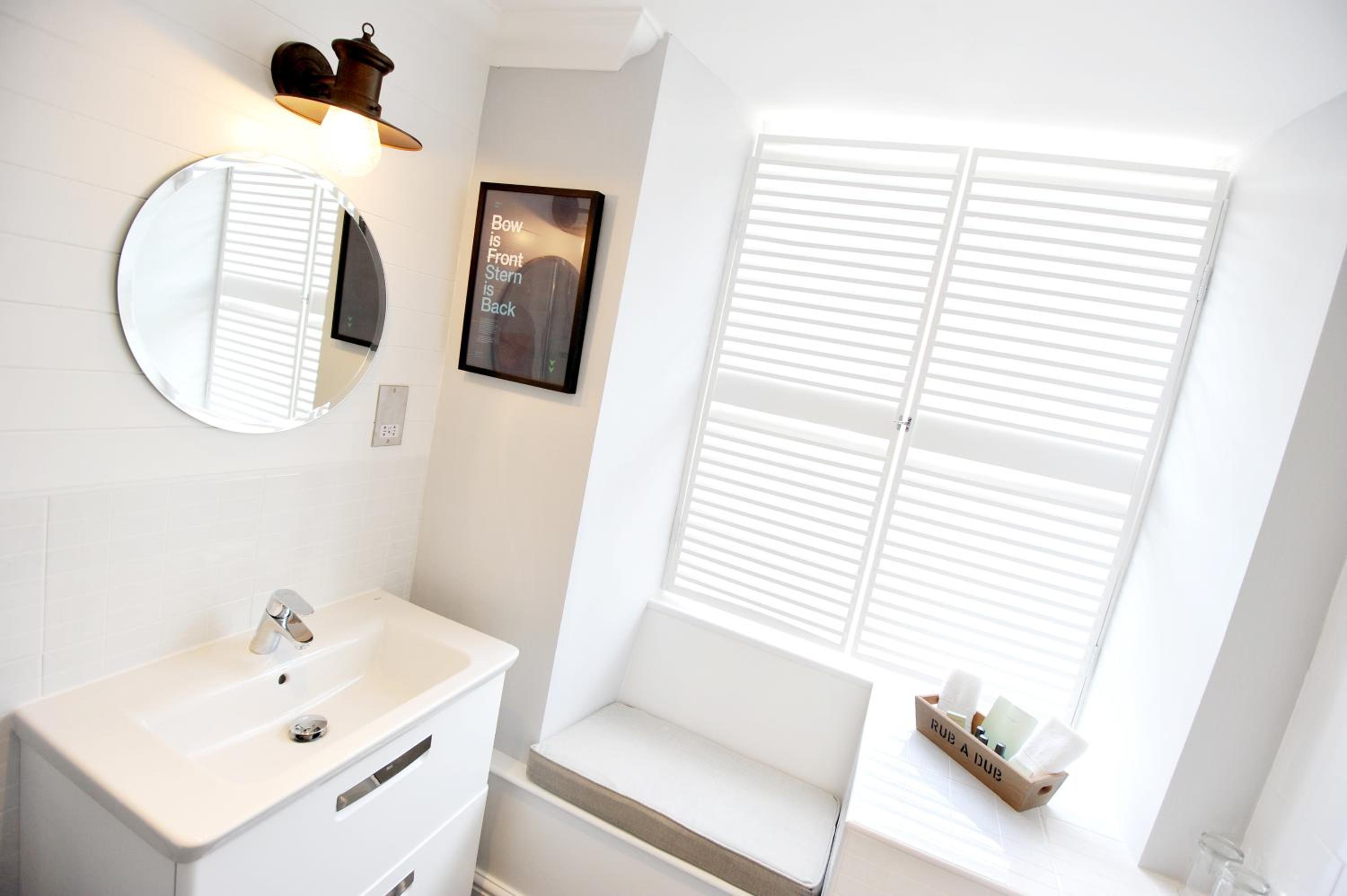 Classic Double or Twin Room with Inland View - Photo 3