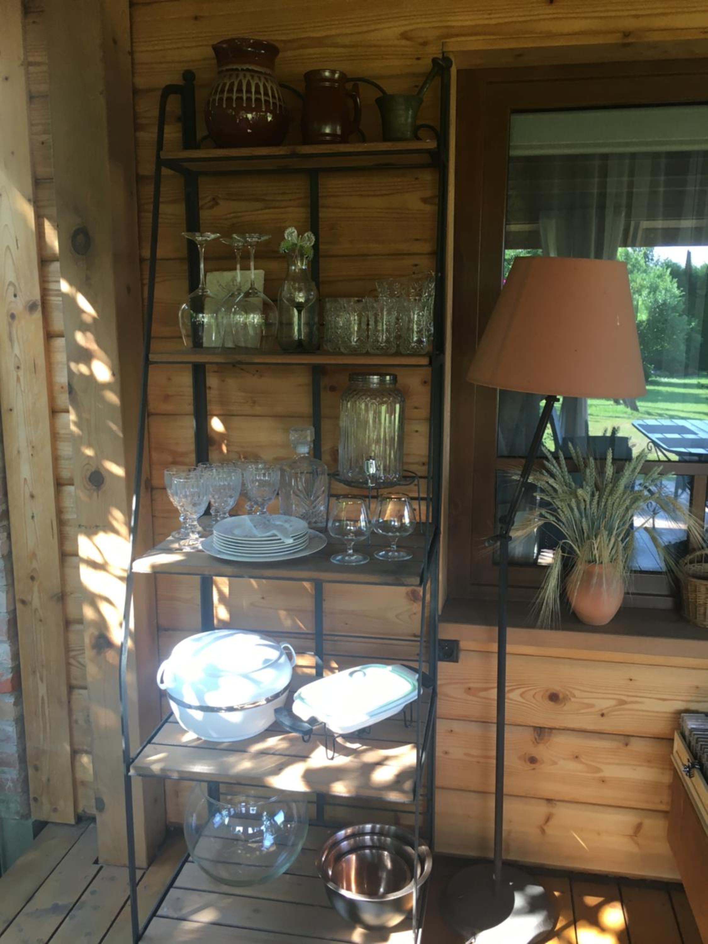 One-Bedroom House - Photo 2