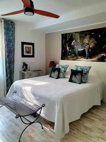 Deluxe Double Room with Pool Access photo 2