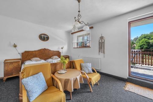 Double Room with Patio photo 2