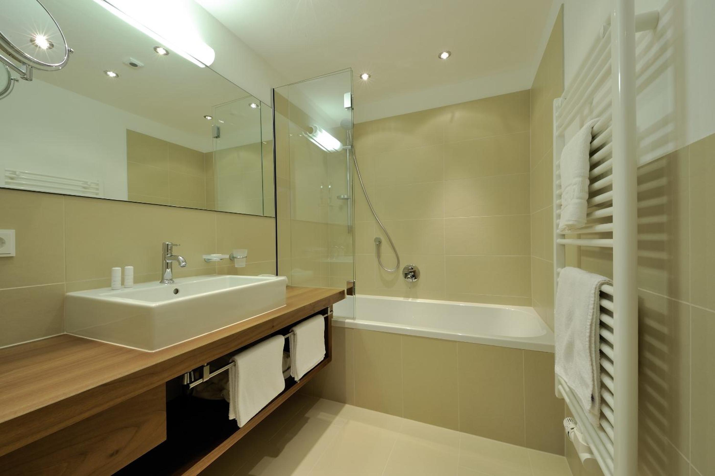 Superior Double or Twin Room photo 2