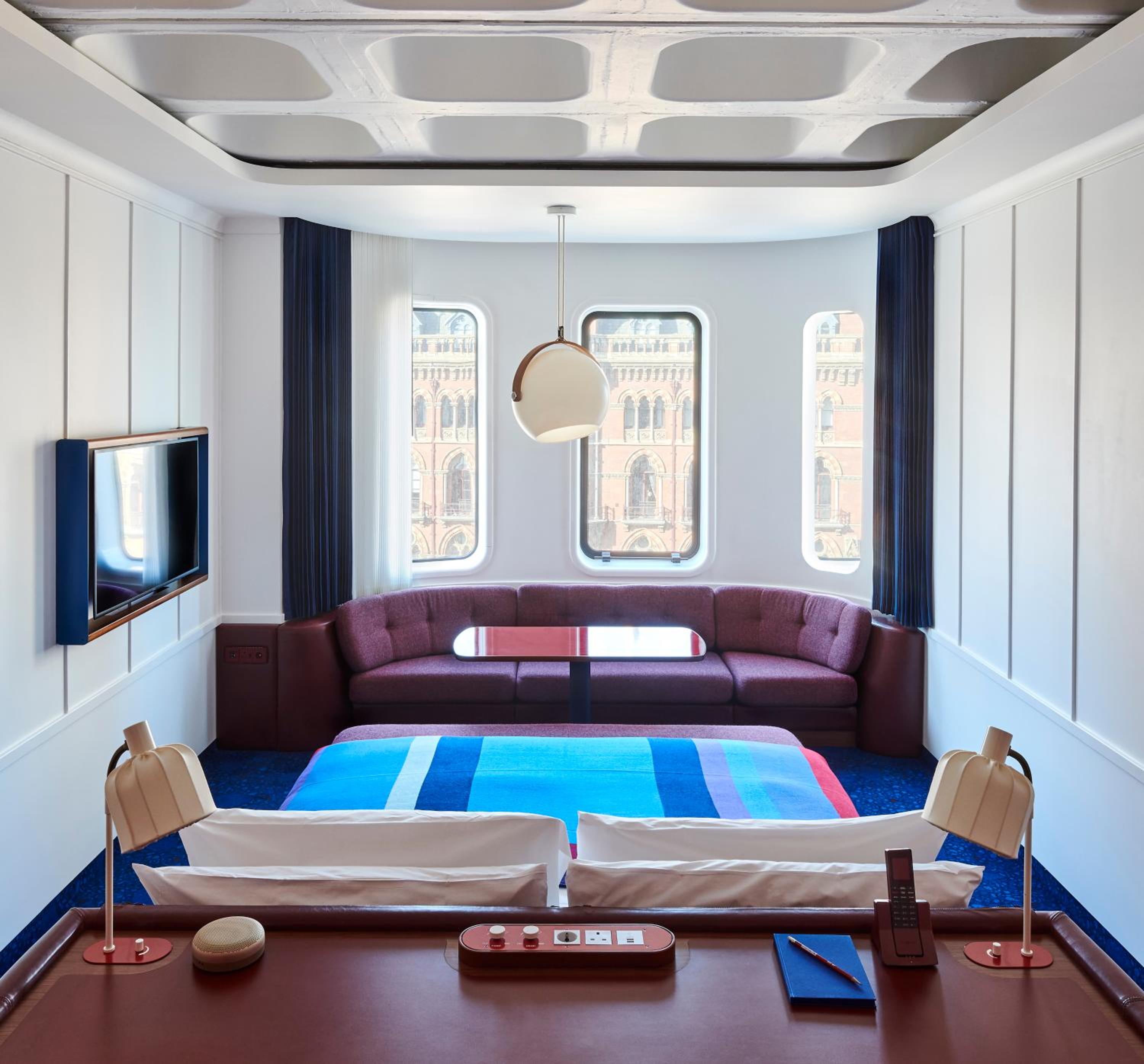 Premium King Room