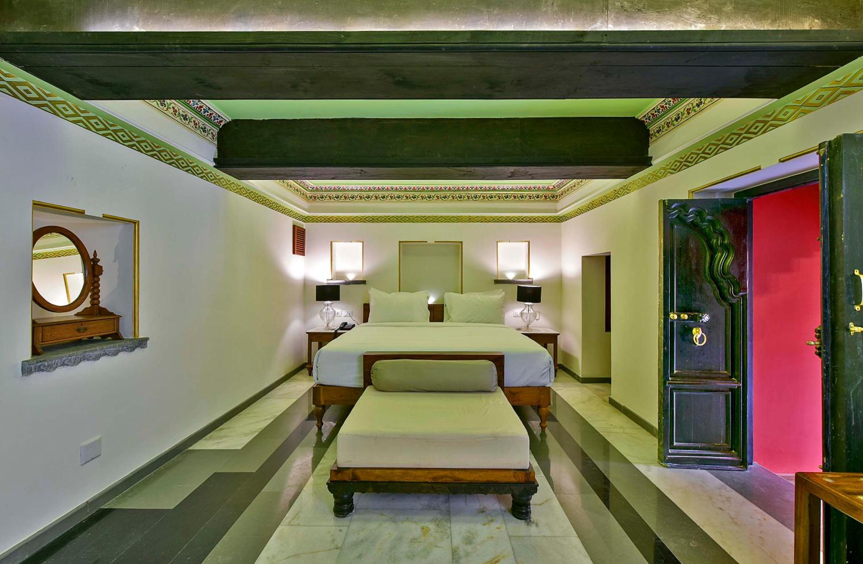 Raj Mahal Two Bedroom Suite  photo 1