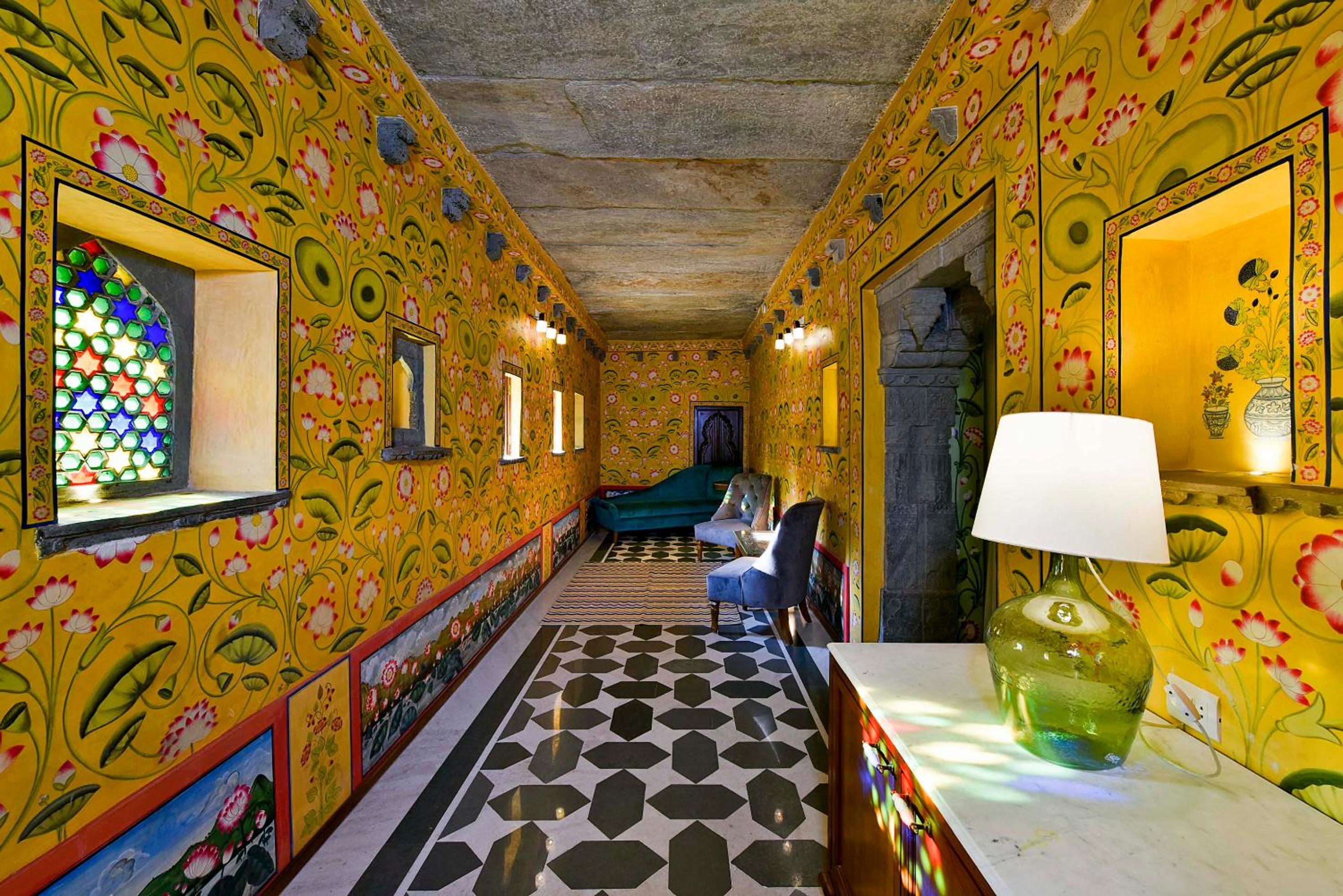 Raj Mahal Two Bedroom Suite  photo 2