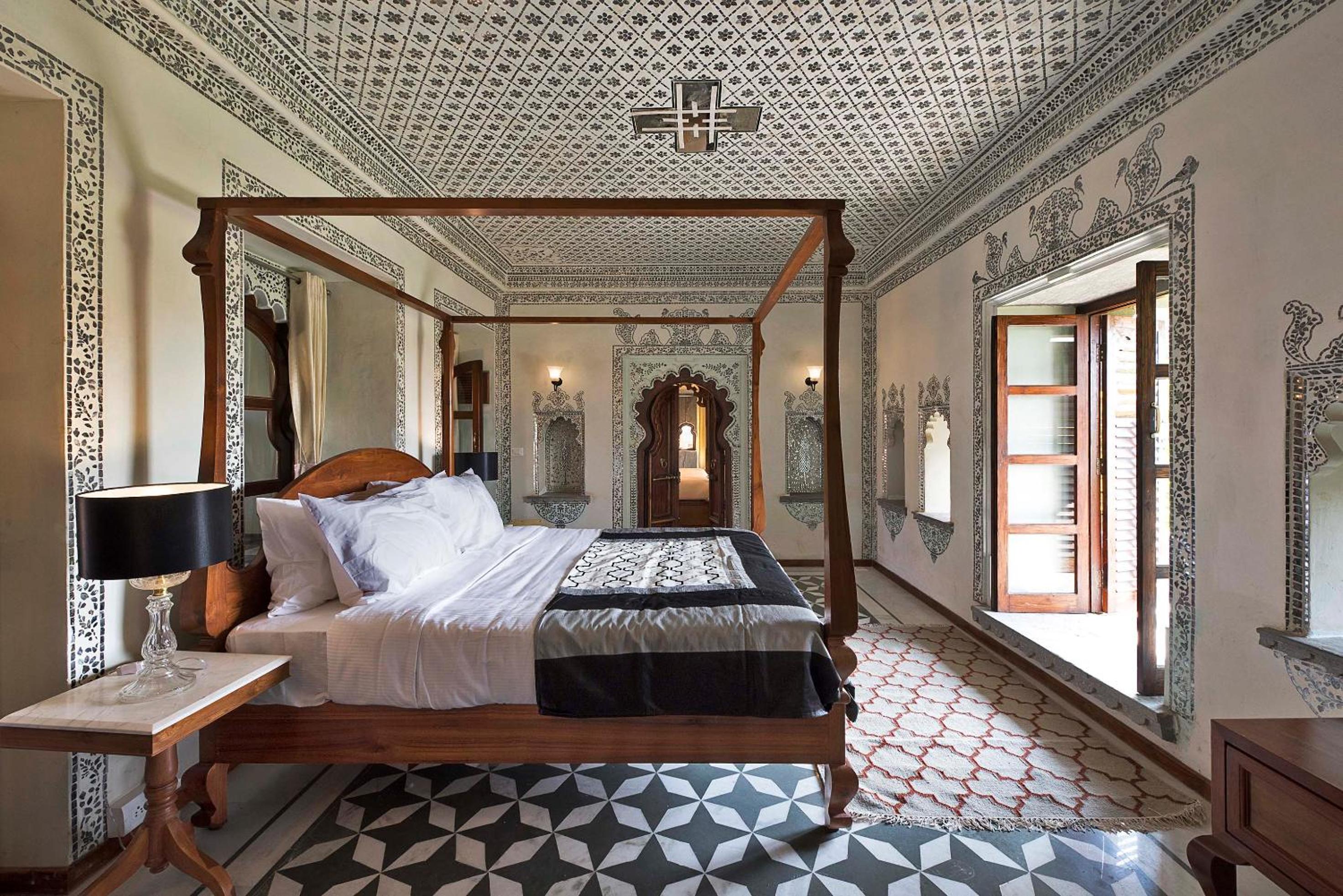 Raj Mahal Two Bedroom Suite  photo 3