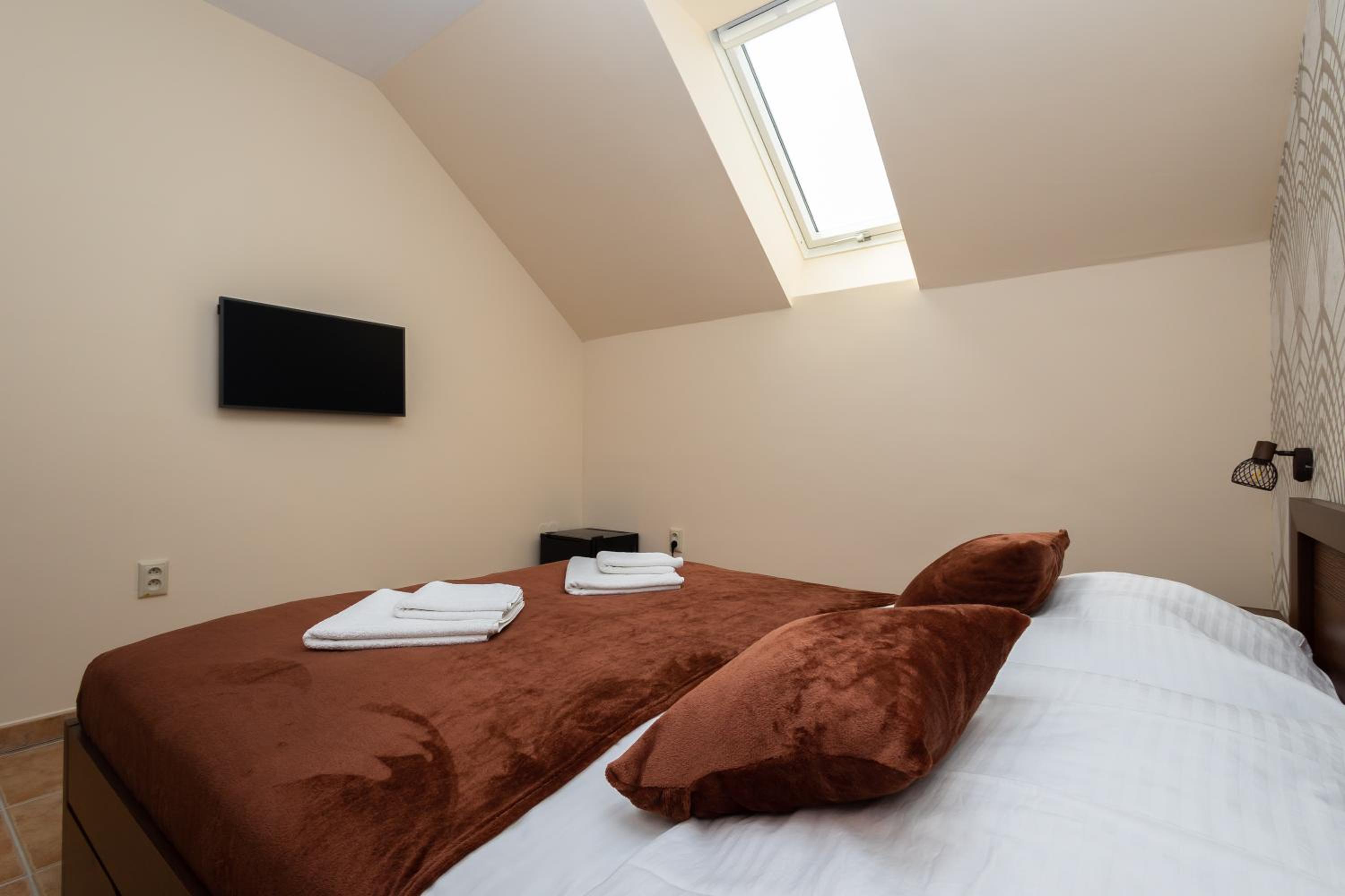 Economy Double Room photo 1