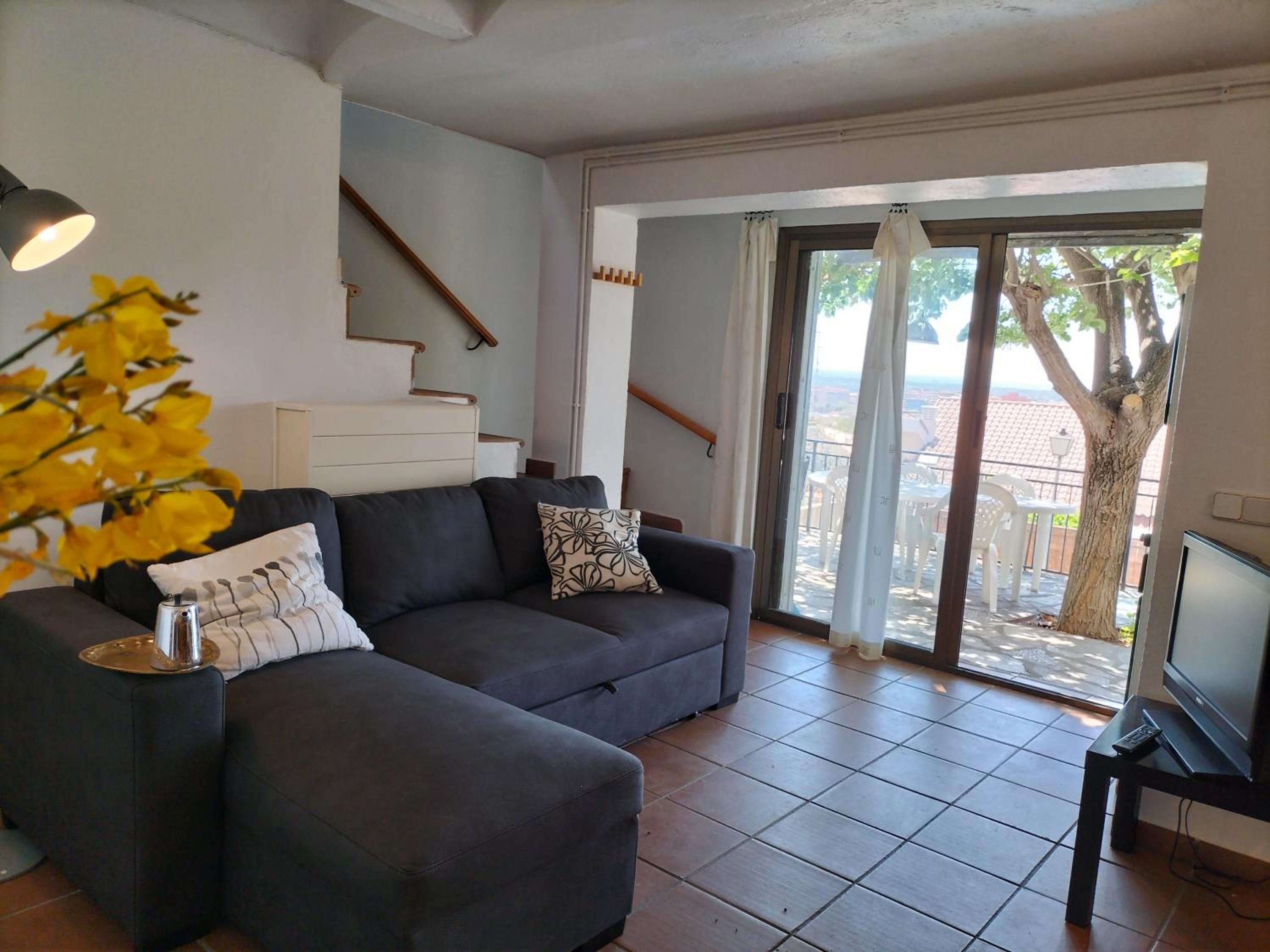 Four-Bedroom House photo 2