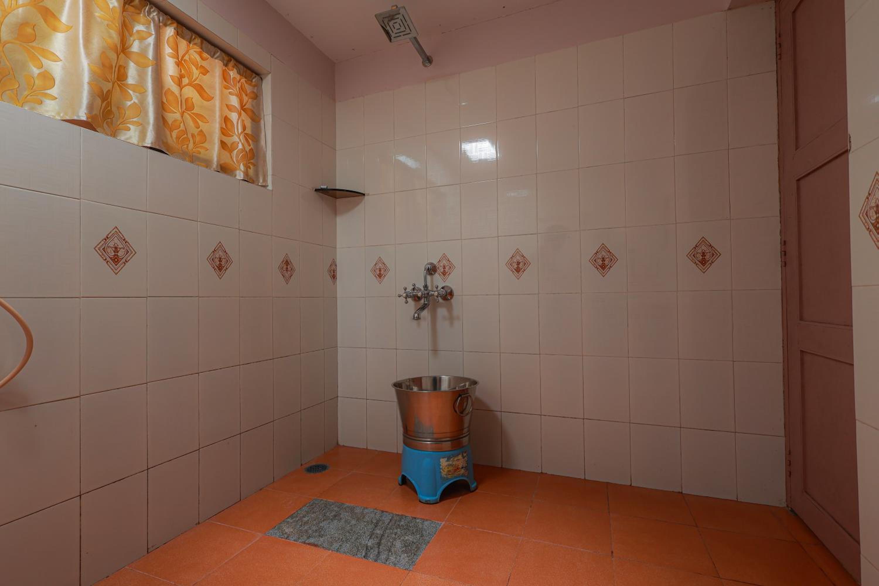 Budget Triple Room - Photo 4