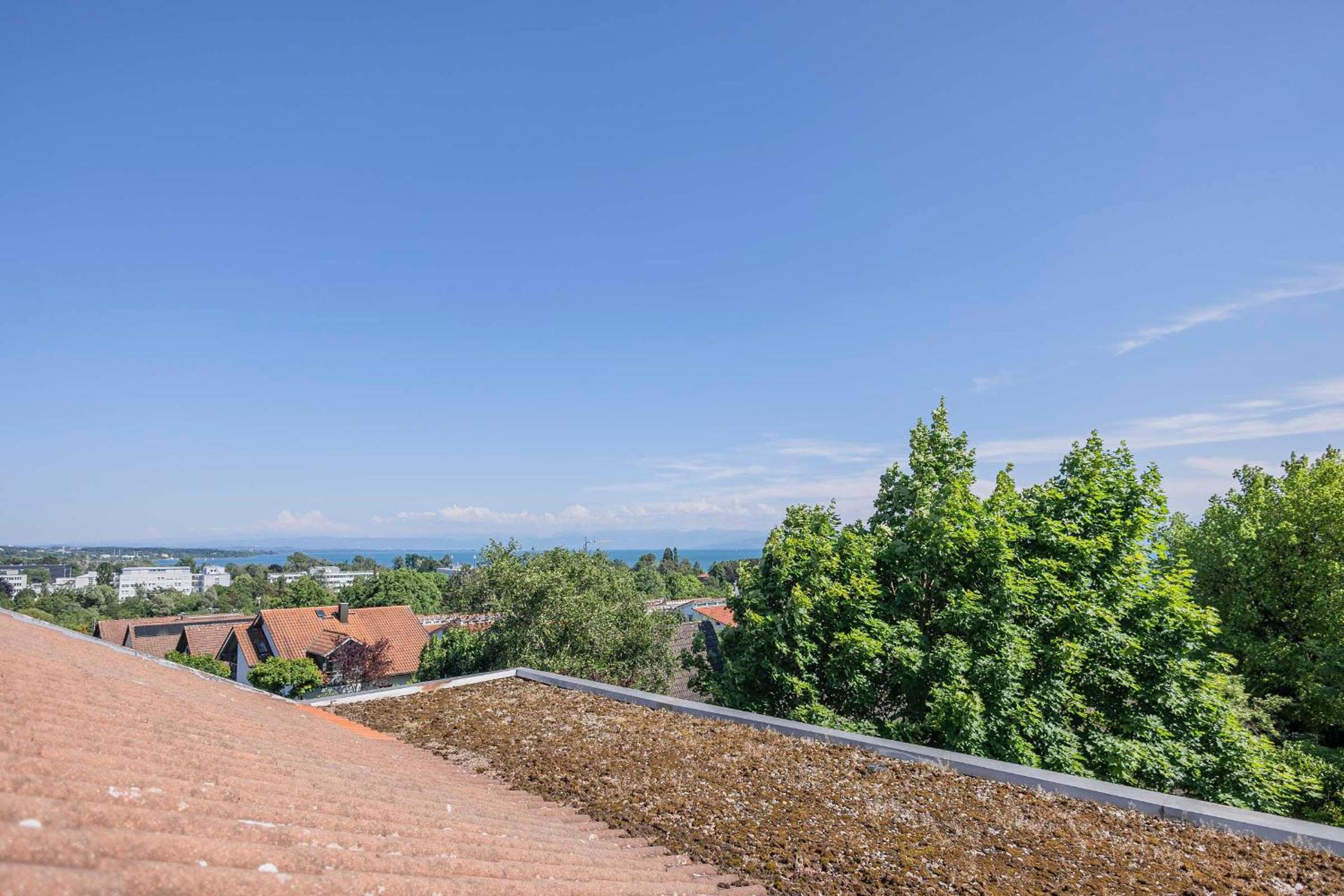 Apartment with Balcony photo 2