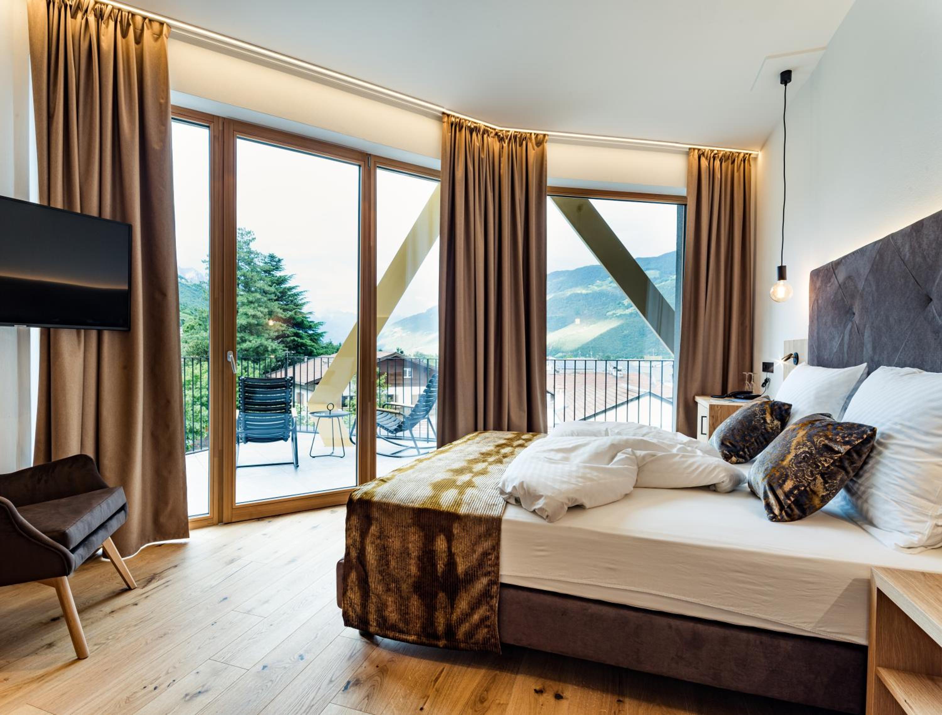 Double Room with Balcony - Photo 4