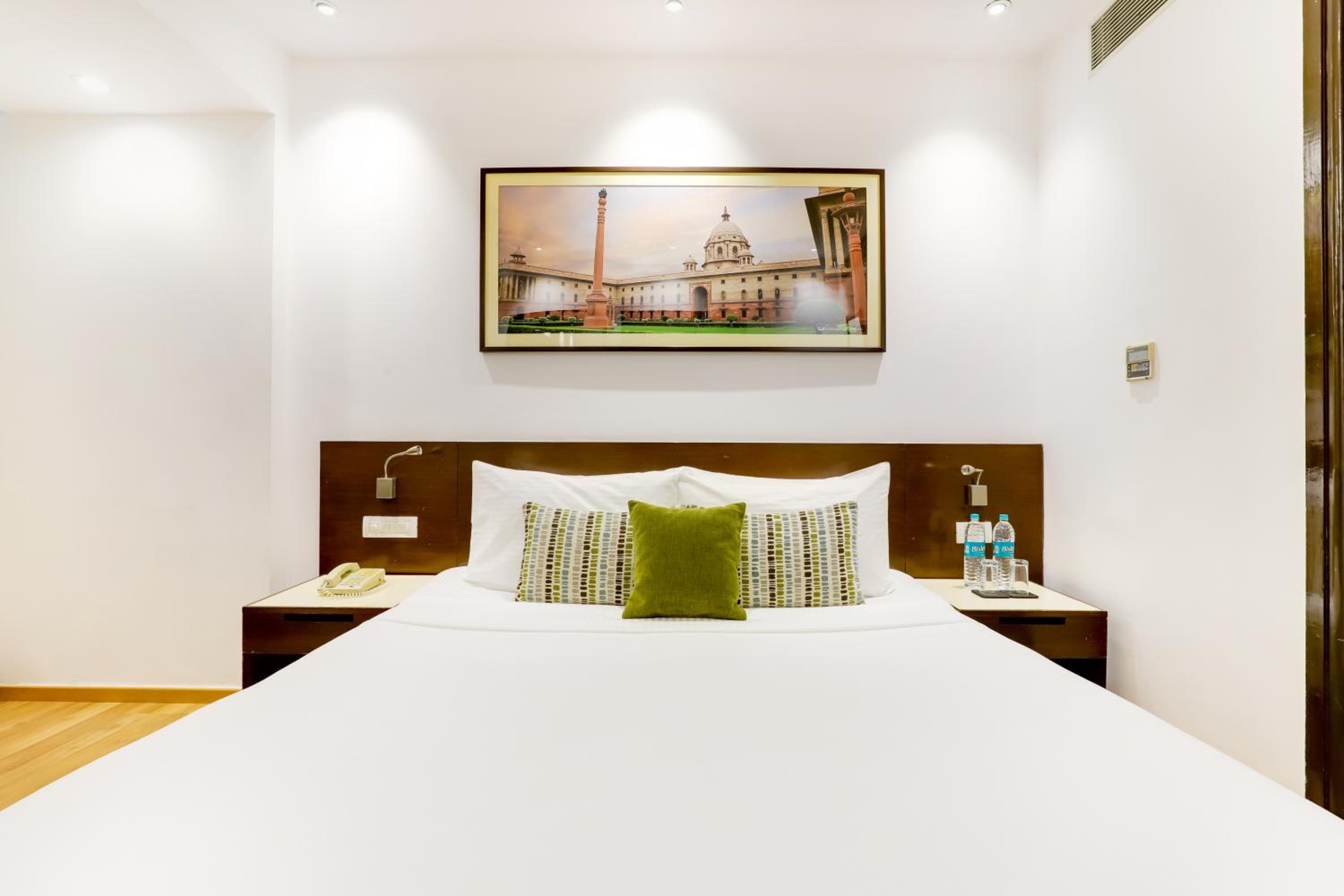 Executive Suite with 15% Off on F&B, 02 pcs laundry, High tea with snacks, Happy Hours 1+1 IMFL, 02 Glass of Beer OR 2 - 30ml IMFL liquor & Late Check-Out by 02 hours Subject to availability