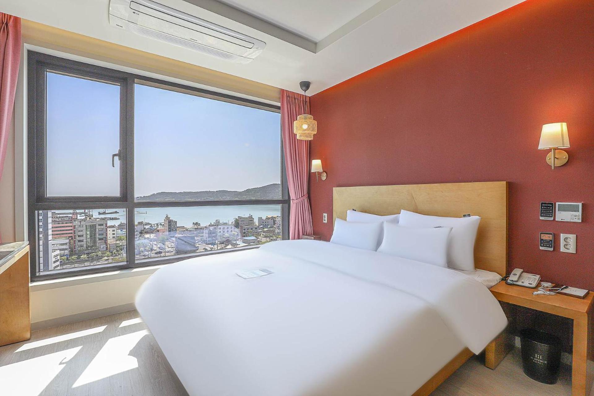 PKG) Golden Superior Double Room with Ocean View - Pool access 2person