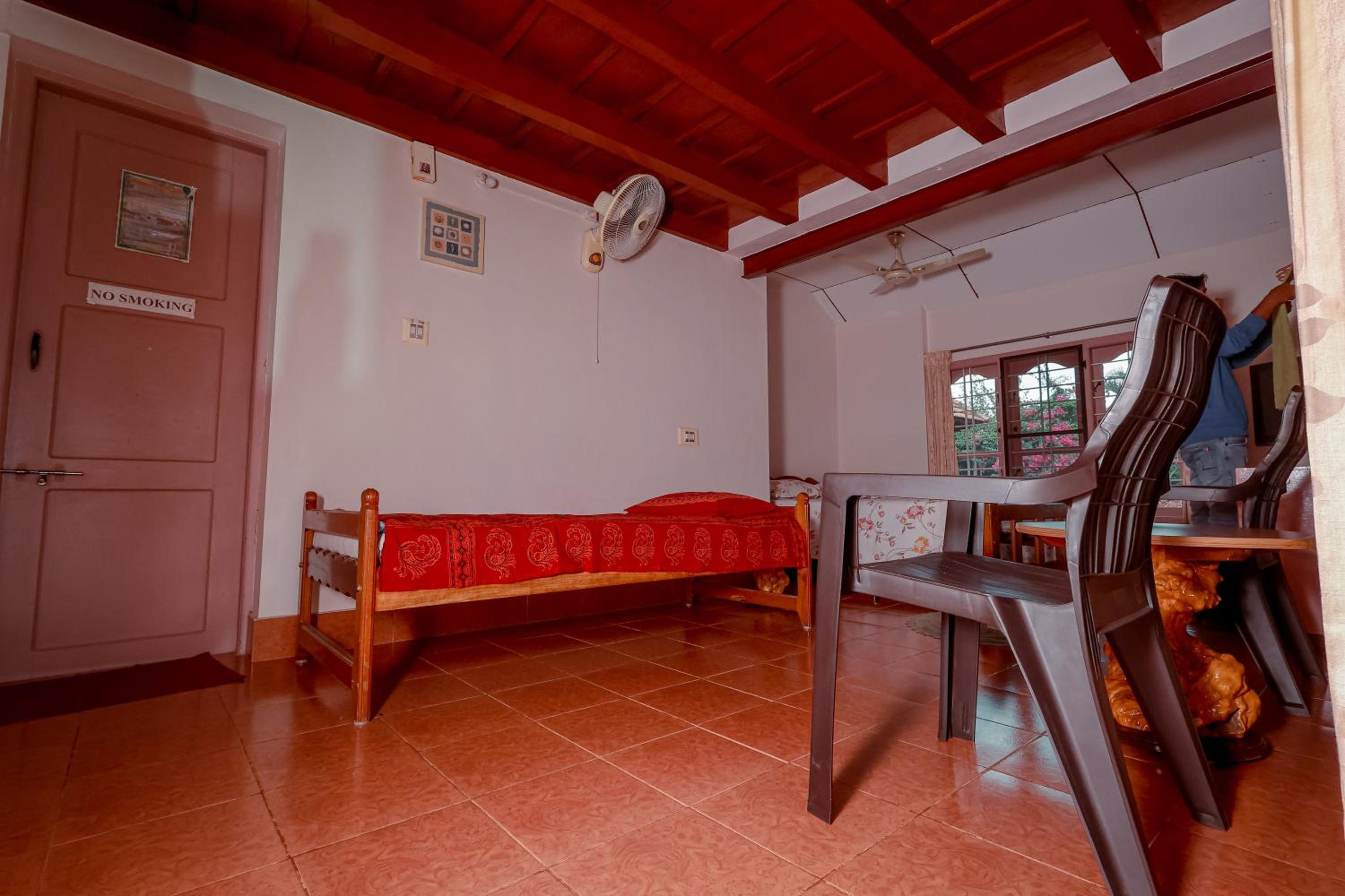 Budget Triple Room - Photo 5