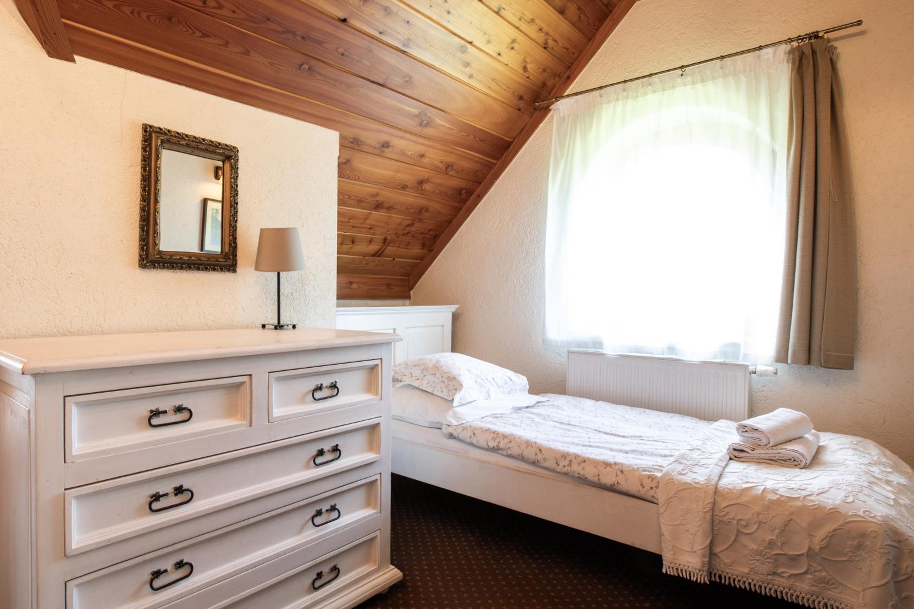 Triple Room - Photo 8
