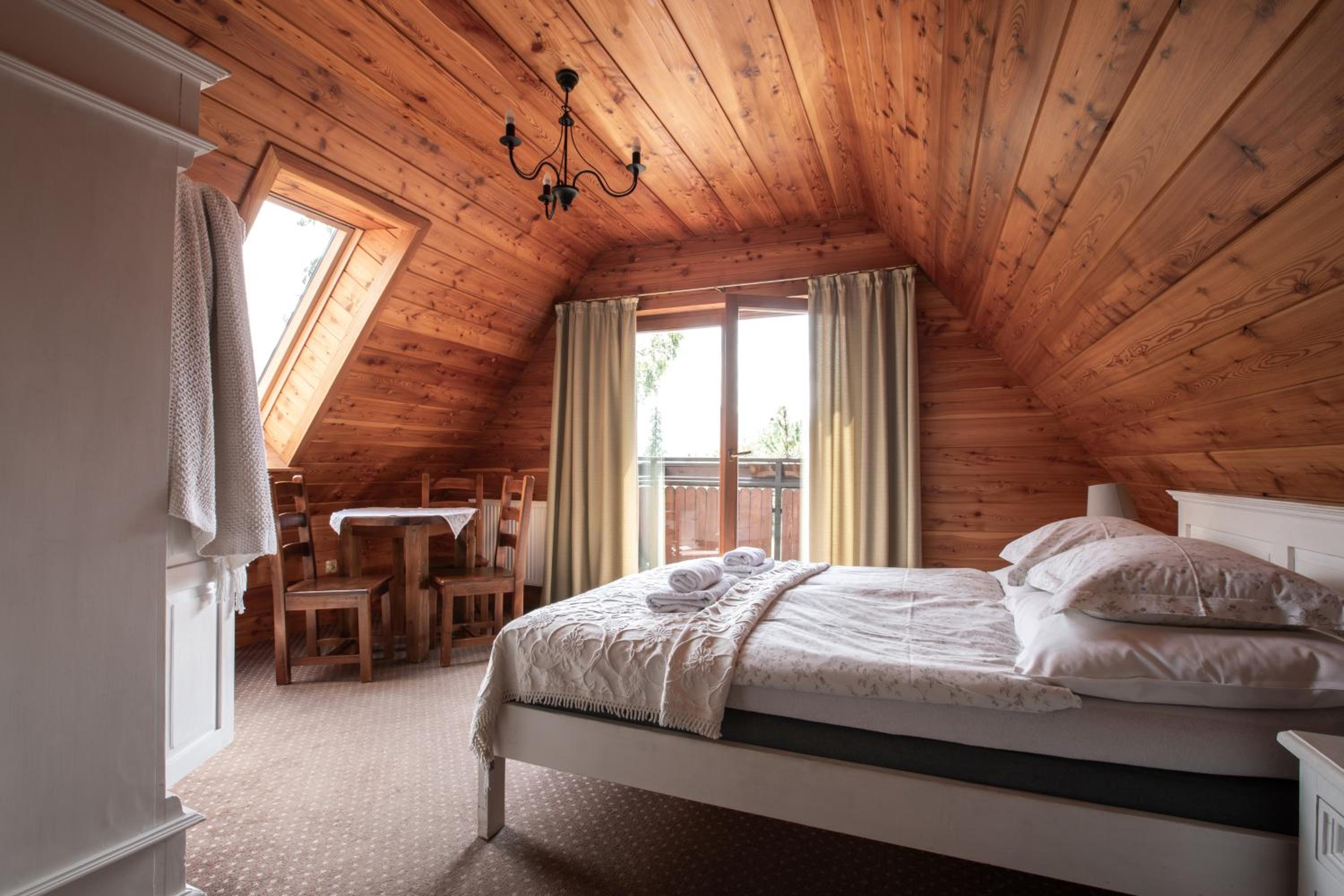 Triple Room - Photo 1