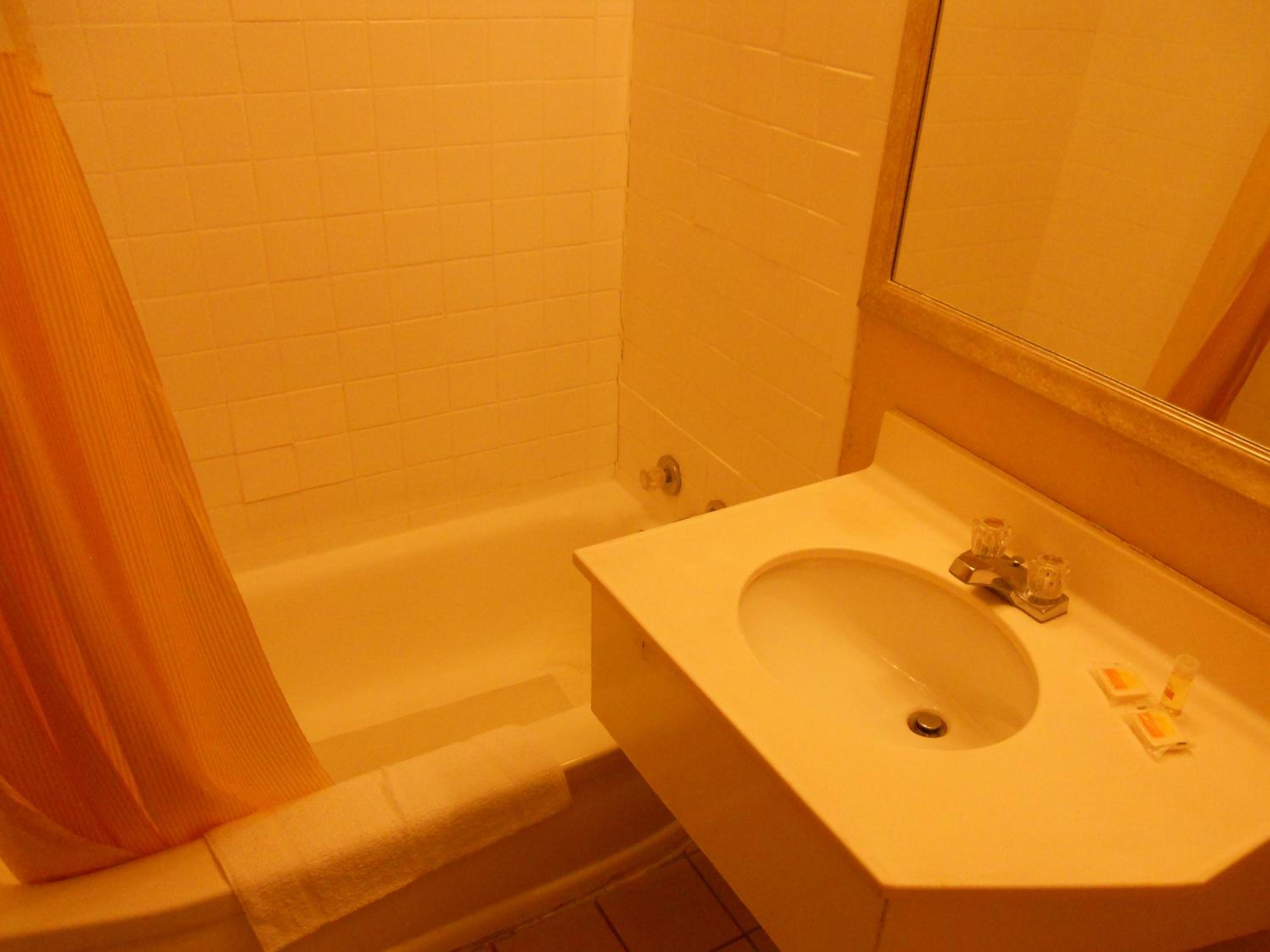 Double Room - Photo 5