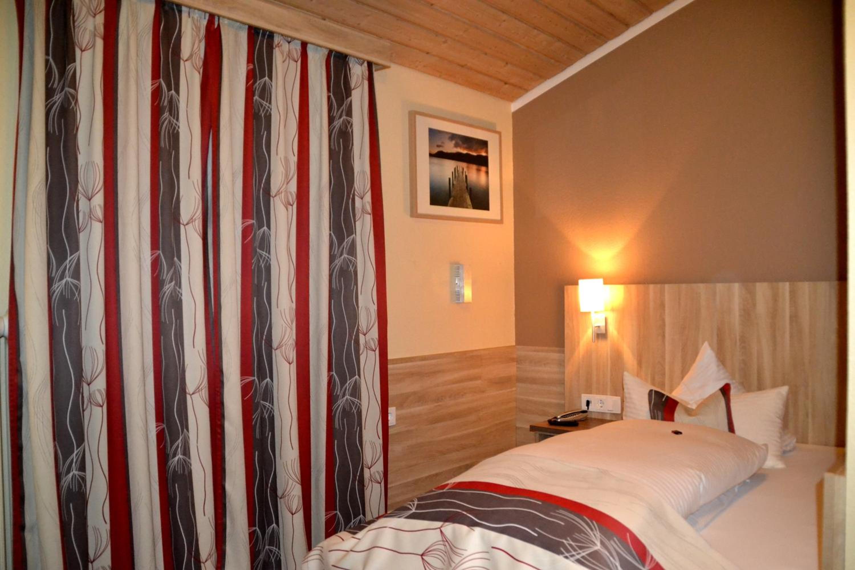 Standard Single Room photo 2