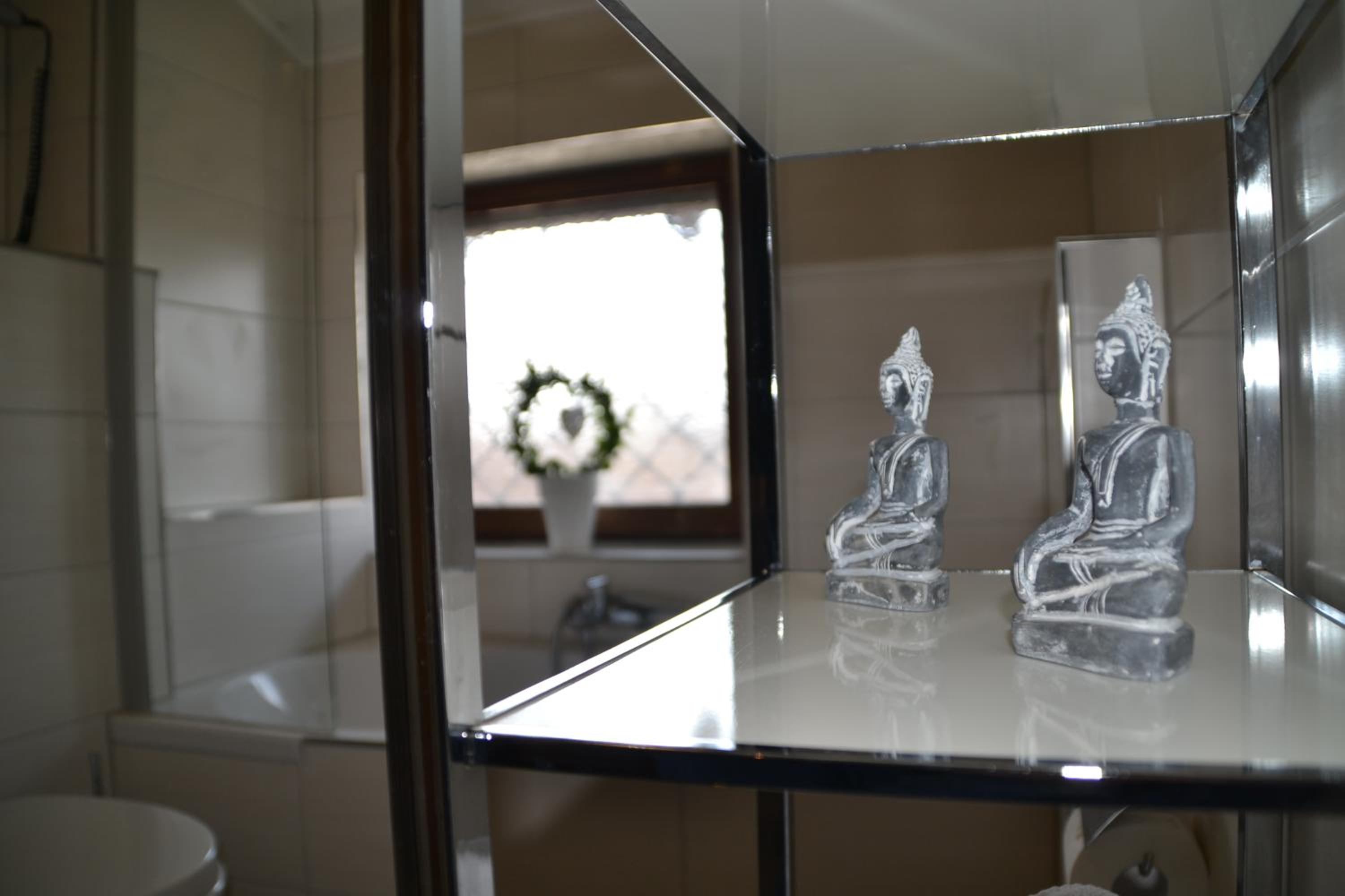 Family Room (4 Adults) - Photo 4