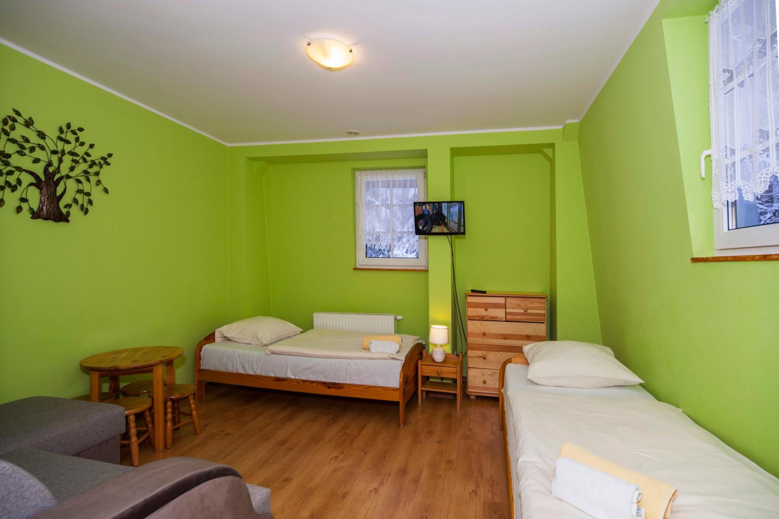Quadruple Room with Bathroom - Photo 1