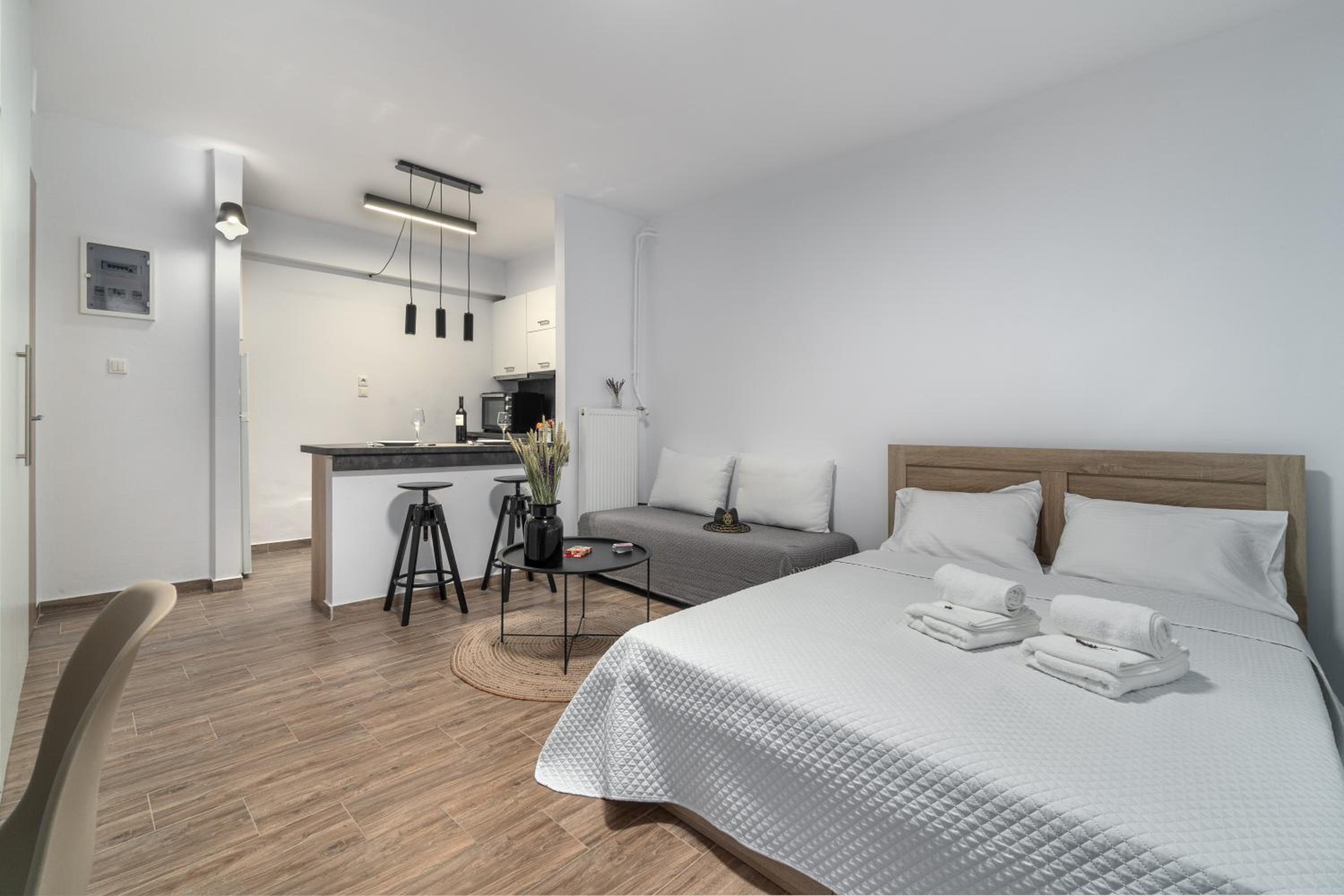 One-Bedroom Apartment